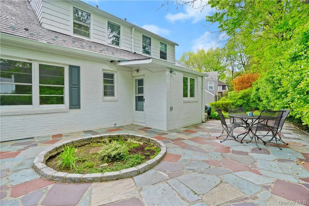 6 Wildway, Yonkers, NY, 4 Bedrooms Bedrooms, 7 Rooms Rooms,2 BathroomsBathrooms,Residential Lease,For Rent,Wildway,0,961448 6 Wildway, Yonkers, NY, 4 Bedrooms Bedrooms, 7 Rooms Rooms,2 BathroomsBathrooms,Residential Lease,For Rent,Wildway,0,961448