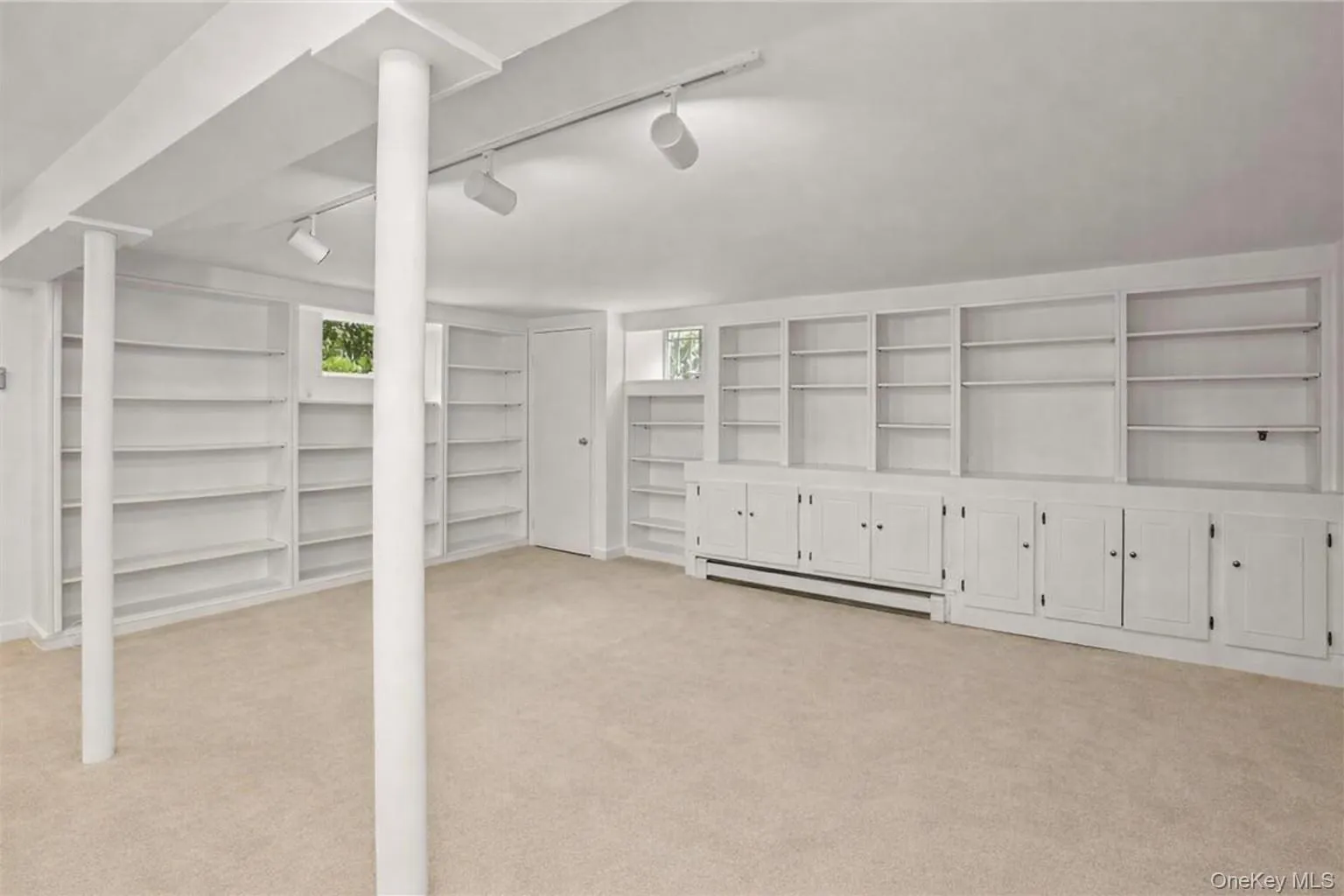 6 Wildway, Yonkers, NY, 4 Bedrooms Bedrooms, 7 Rooms Rooms,2 BathroomsBathrooms,Residential Lease,For Rent,Wildway,0,961448 6 Wildway, Yonkers, NY, 4 Bedrooms Bedrooms, 7 Rooms Rooms,2 BathroomsBathrooms,Residential Lease,For Rent,Wildway,0,961448