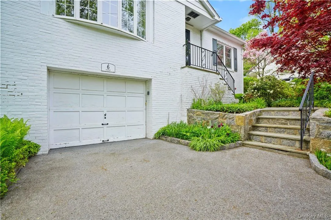 6 Wildway, Yonkers, NY, 4 Bedrooms Bedrooms, 7 Rooms Rooms,2 BathroomsBathrooms,Residential Lease,For Rent,Wildway,0,961448 6 Wildway, Yonkers, NY, 4 Bedrooms Bedrooms, 7 Rooms Rooms,2 BathroomsBathrooms,Residential Lease,For Rent,Wildway,0,961448
