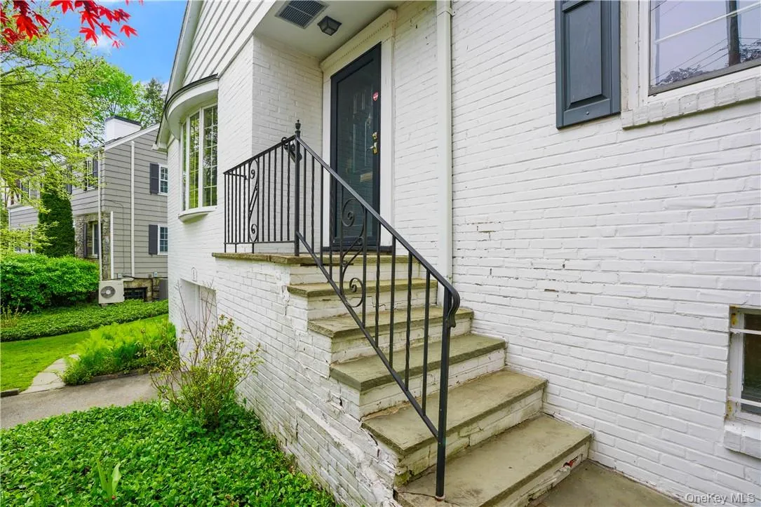 6 Wildway, Yonkers, NY, 4 Bedrooms Bedrooms, 7 Rooms Rooms,2 BathroomsBathrooms,Residential Lease,For Rent,Wildway,0,961448 6 Wildway, Yonkers, NY, 4 Bedrooms Bedrooms, 7 Rooms Rooms,2 BathroomsBathrooms,Residential Lease,For Rent,Wildway,0,961448