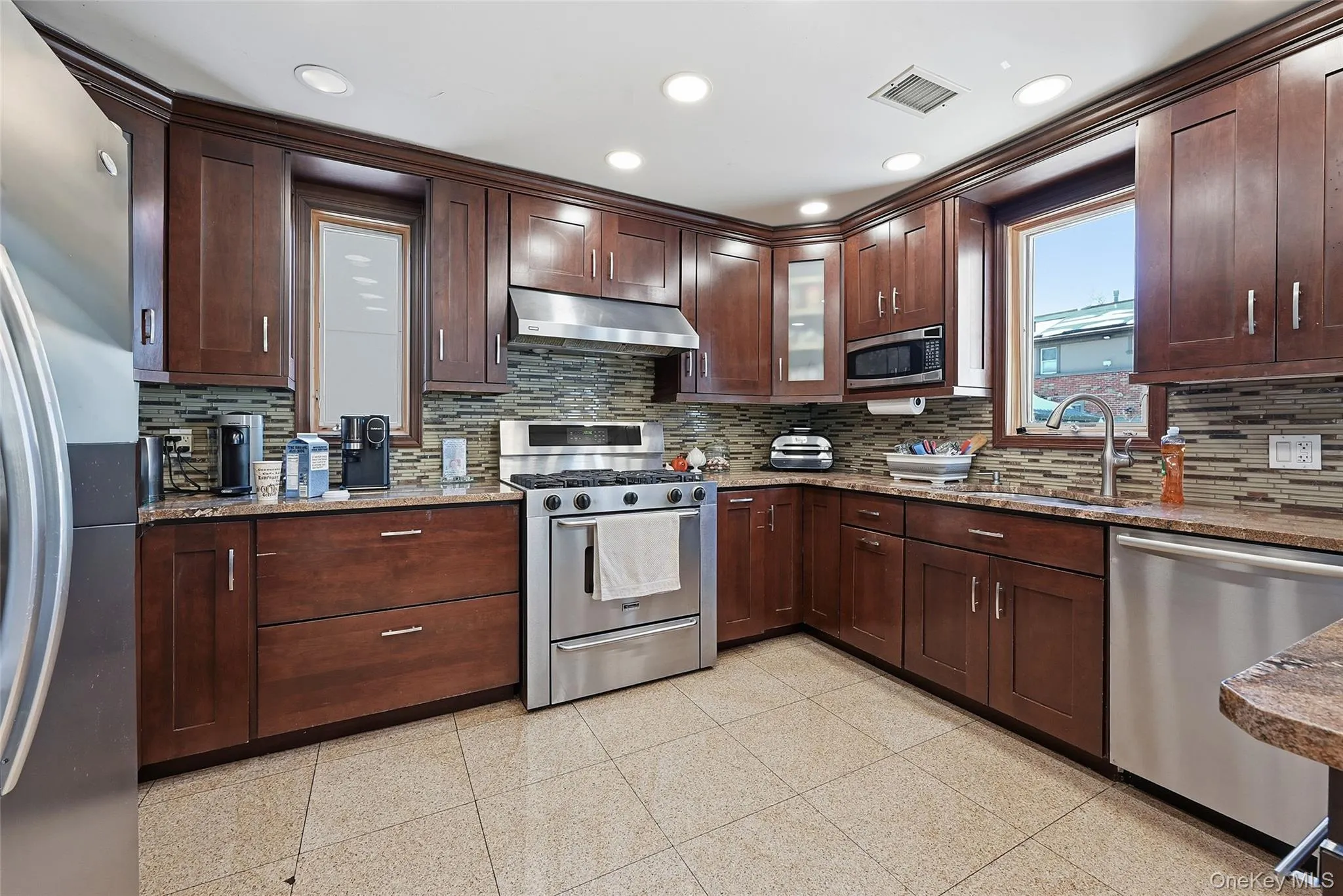 2310 Bergen Avenue, New York, NY, 5 Bedrooms Bedrooms, 10 Rooms Rooms,2 BathroomsBathrooms,Residential,For Rent,Bergen,0,961471 2310 Bergen Avenue, New York, NY, 5 Bedrooms Bedrooms, 10 Rooms Rooms,2 BathroomsBathrooms,Residential,For Rent,Bergen,0,961471