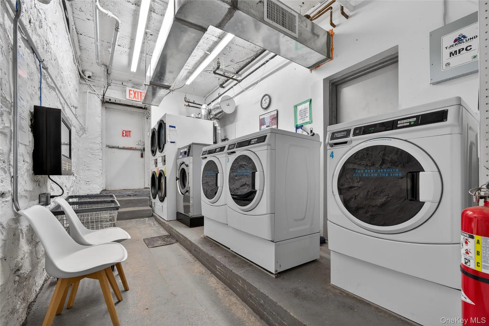 225 Bennett Avenue, New York, NY, 3 Rooms Rooms,1 BathroomBathrooms,Residential,For Rent,Bennett,0,961472 225 Bennett Avenue, New York, NY, 3 Rooms Rooms,1 BathroomBathrooms,Residential,For Rent,Bennett,0,961472