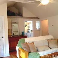 3 Lincoln Street, Southampton, NY, 1 Bedroom Bedrooms, 3 Rooms Rooms,1 BathroomBathrooms,Residential Lease,For Rent,Lincoln,0,961475 3 Lincoln Street, Southampton, NY, 1 Bedroom Bedrooms, 3 Rooms Rooms,1 BathroomBathrooms,Residential Lease,For Rent,Lincoln,0,961475