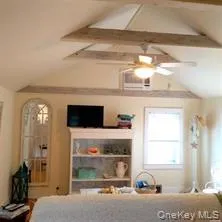 3 Lincoln Street, Southampton, NY, 1 Bedroom Bedrooms, 3 Rooms Rooms,1 BathroomBathrooms,Residential Lease,For Rent,Lincoln,0,961475 3 Lincoln Street, Southampton, NY, 1 Bedroom Bedrooms, 3 Rooms Rooms,1 BathroomBathrooms,Residential Lease,For Rent,Lincoln,0,961475