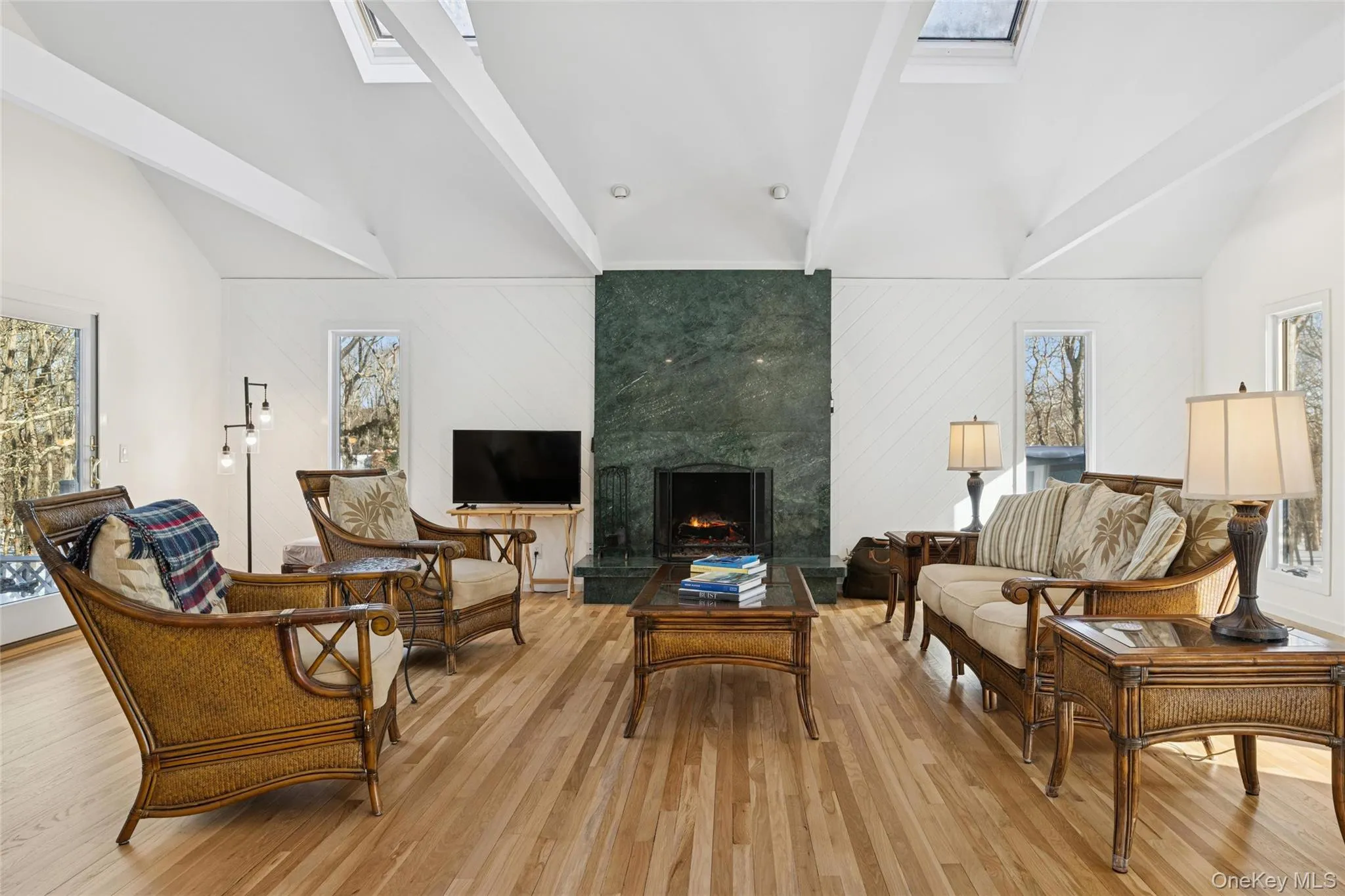 15 Rivers Road, East Hampton, NY, 3 Bedrooms Bedrooms, 10 Rooms Rooms,4 BathroomsBathrooms,Residential Lease,For Rent,Rivers,0,961484 15 Rivers Road, East Hampton, NY, 3 Bedrooms Bedrooms, 10 Rooms Rooms,4 BathroomsBathrooms,Residential Lease,For Rent,Rivers,0,961484