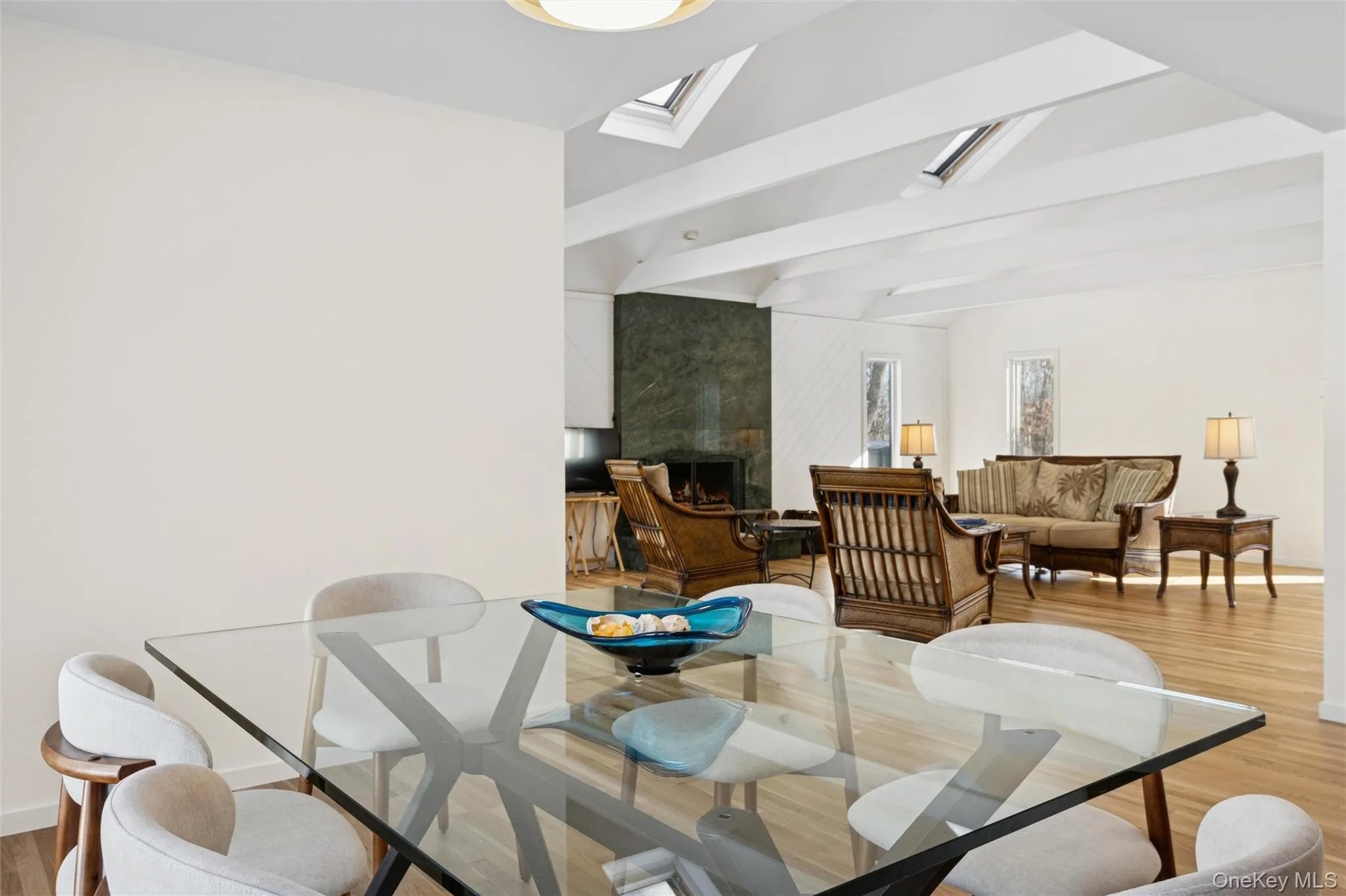 15 Rivers Road, East Hampton, NY, 3 Bedrooms Bedrooms, 10 Rooms Rooms,4 BathroomsBathrooms,Residential Lease,For Rent,Rivers,0,961484 15 Rivers Road, East Hampton, NY, 3 Bedrooms Bedrooms, 10 Rooms Rooms,4 BathroomsBathrooms,Residential Lease,For Rent,Rivers,0,961484