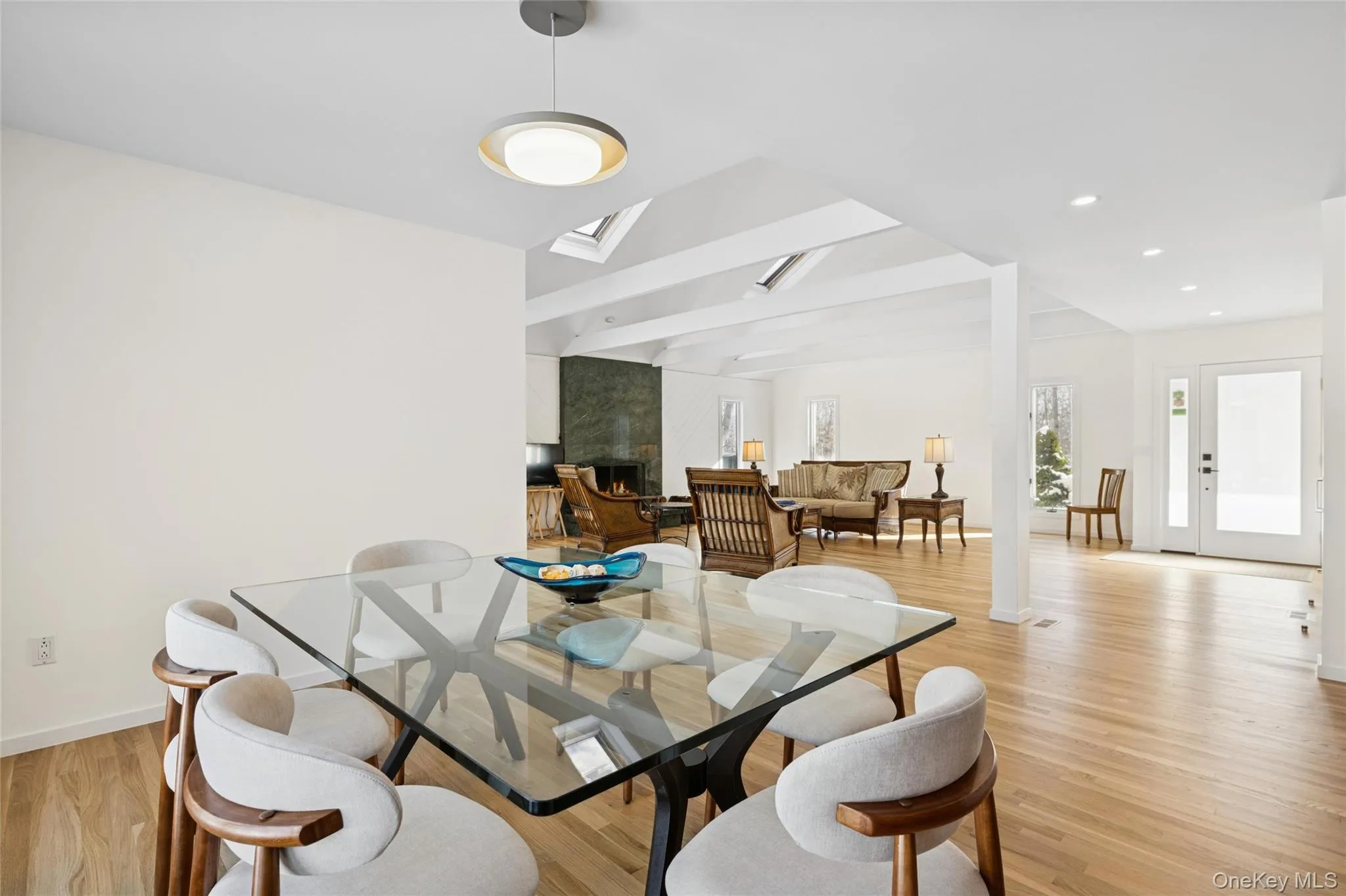 15 Rivers Road, East Hampton, NY, 3 Bedrooms Bedrooms, 10 Rooms Rooms,4 BathroomsBathrooms,Residential Lease,For Rent,Rivers,0,961484 15 Rivers Road, East Hampton, NY, 3 Bedrooms Bedrooms, 10 Rooms Rooms,4 BathroomsBathrooms,Residential Lease,For Rent,Rivers,0,961484