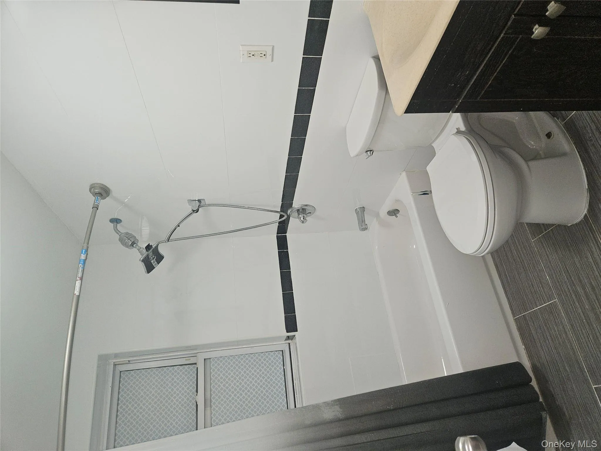 11649 147th Street, New York, NY, 3 Bedrooms Bedrooms, 6 Rooms Rooms,1 BathroomBathrooms,Residential Lease,For Rent,147th,0,961498 11649 147th Street, New York, NY, 3 Bedrooms Bedrooms, 6 Rooms Rooms,1 BathroomBathrooms,Residential Lease,For Rent,147th,0,961498