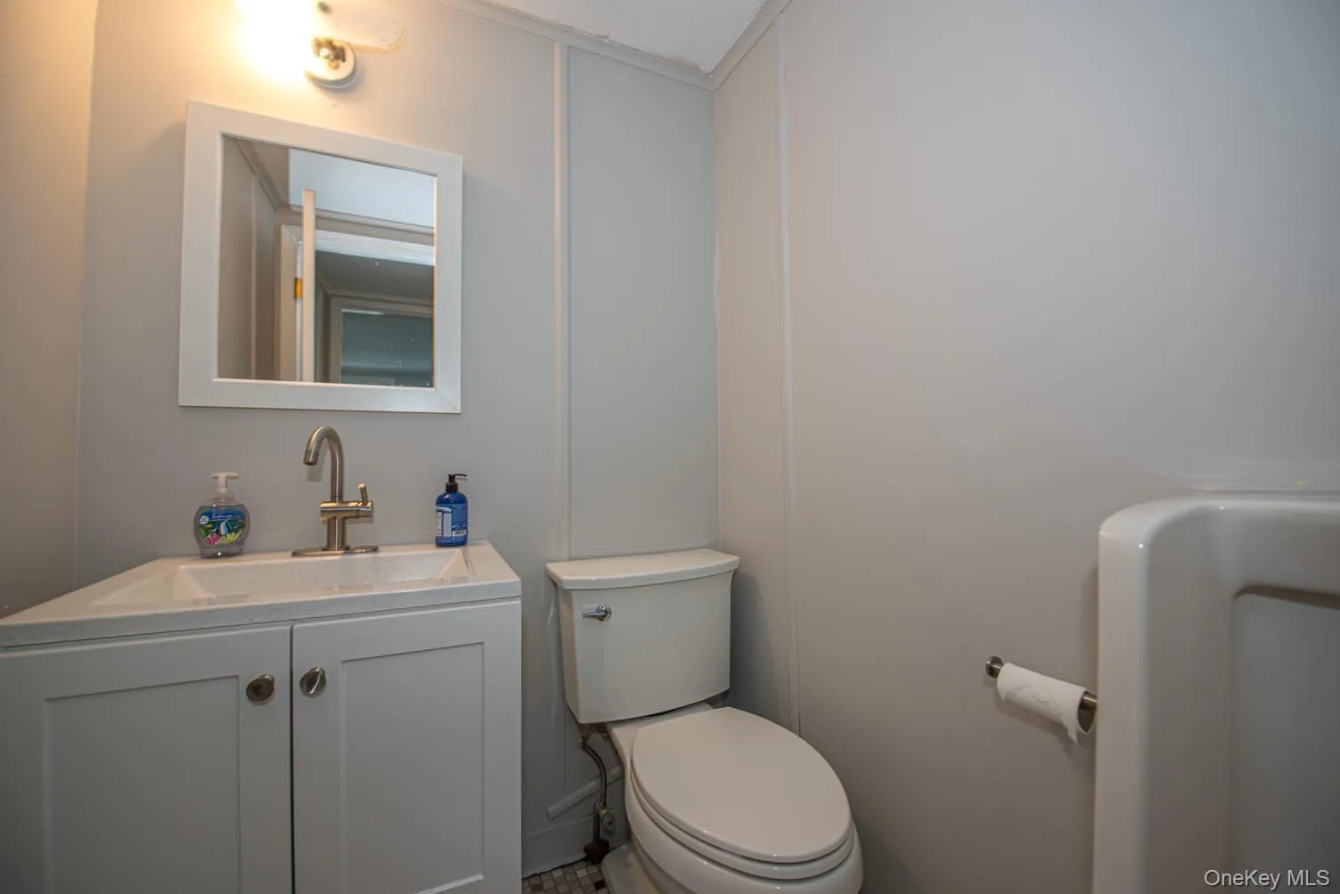 206 Main Street, Babylon, NY, ,Commercial Lease,For Rent,Main,0,961526 206 Main Street, Babylon, NY, ,Commercial Lease,For Rent,Main,0,961526