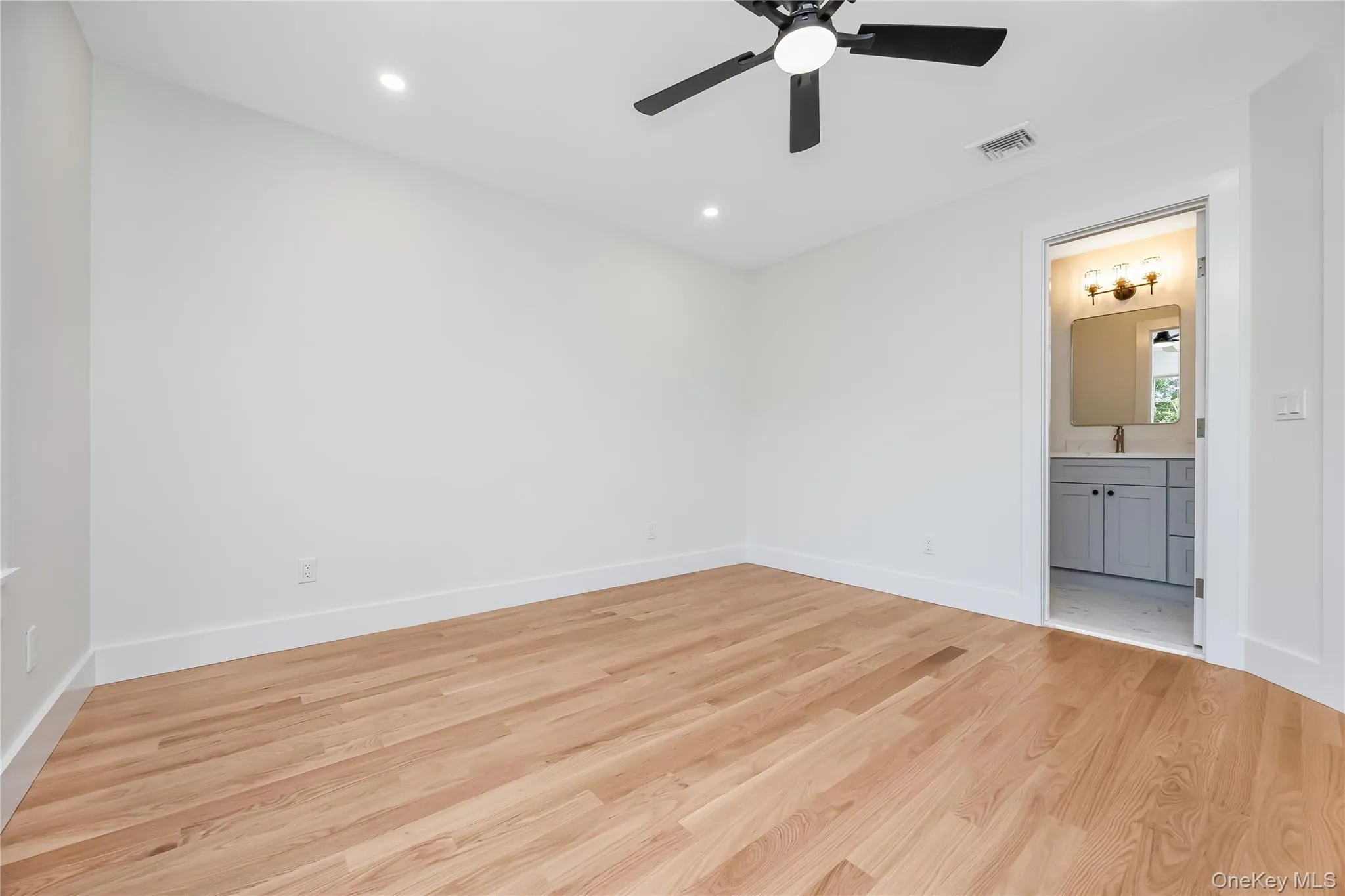 510 Bayport Avenue, Islip, NY, 3 Bedrooms Bedrooms, 7 Rooms Rooms,2 BathroomsBathrooms,Residential,For Rent,Bayport,0,961533 510 Bayport Avenue, Islip, NY, 3 Bedrooms Bedrooms, 7 Rooms Rooms,2 BathroomsBathrooms,Residential,For Rent,Bayport,0,961533