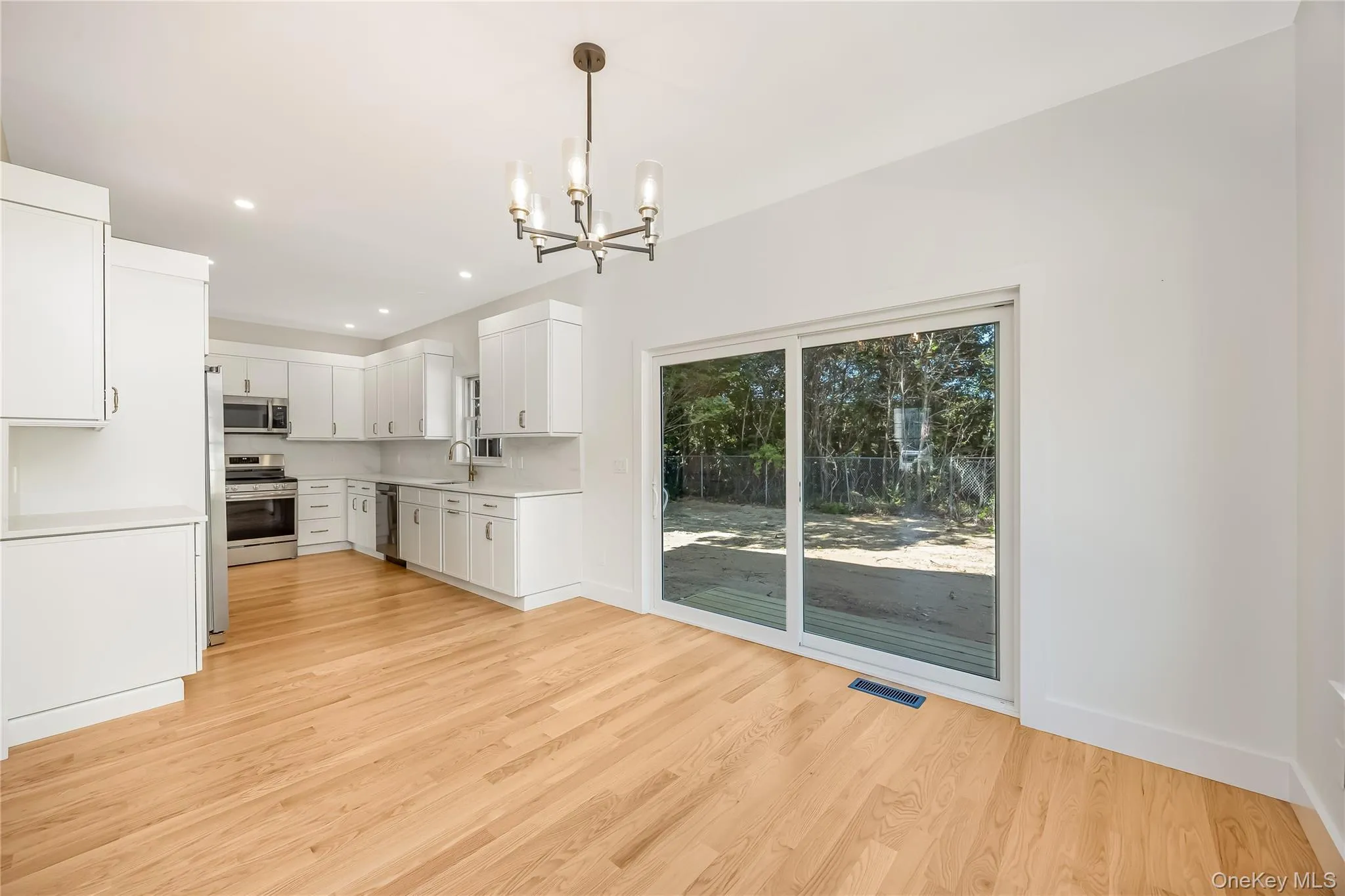 510 Bayport Avenue, Islip, NY, 3 Bedrooms Bedrooms, 7 Rooms Rooms,2 BathroomsBathrooms,Residential,For Rent,Bayport,0,961533 510 Bayport Avenue, Islip, NY, 3 Bedrooms Bedrooms, 7 Rooms Rooms,2 BathroomsBathrooms,Residential,For Rent,Bayport,0,961533