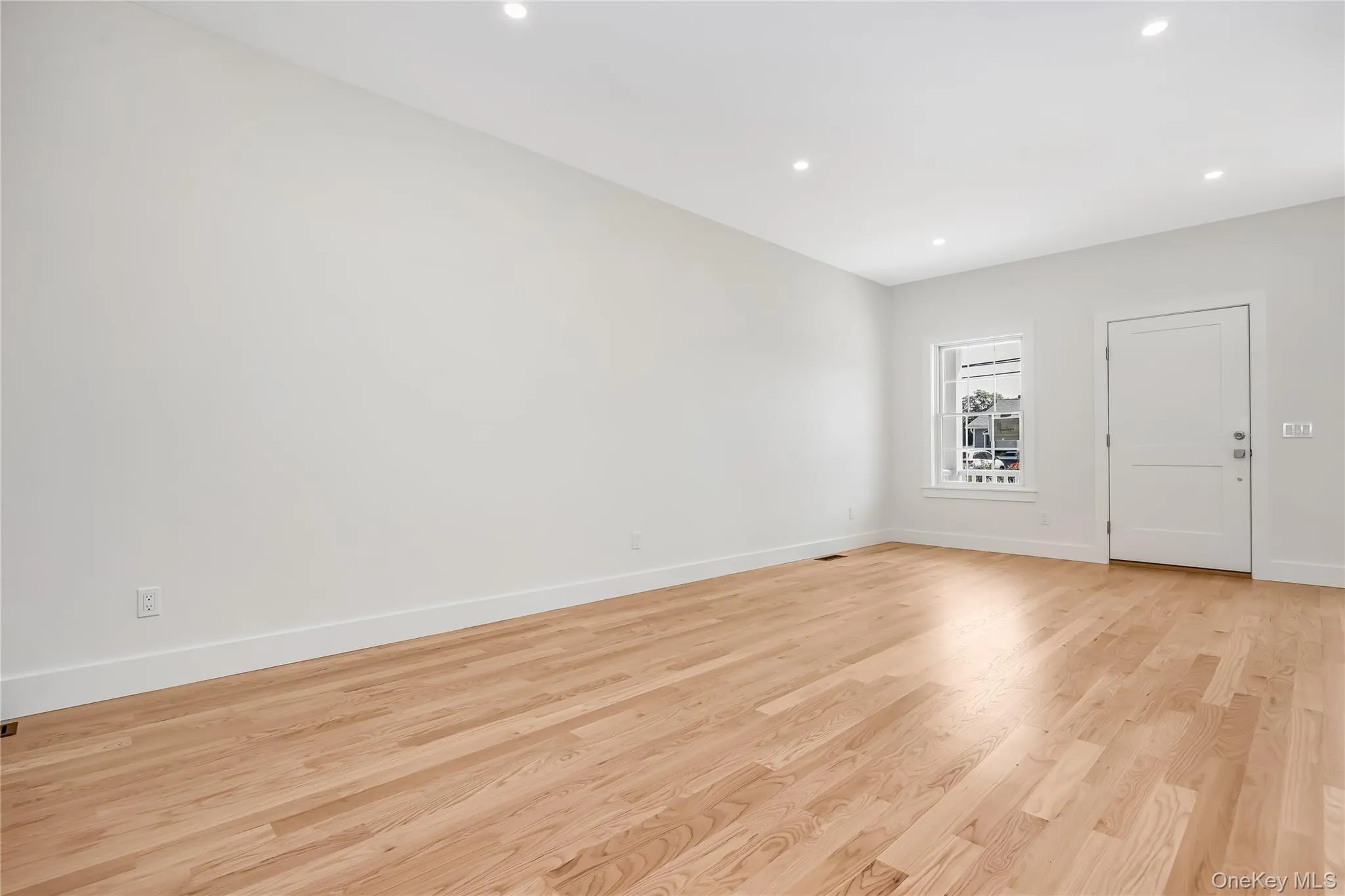 510 Bayport Avenue, Islip, NY, 3 Bedrooms Bedrooms, 7 Rooms Rooms,2 BathroomsBathrooms,Residential,For Rent,Bayport,0,961533 510 Bayport Avenue, Islip, NY, 3 Bedrooms Bedrooms, 7 Rooms Rooms,2 BathroomsBathrooms,Residential,For Rent,Bayport,0,961533