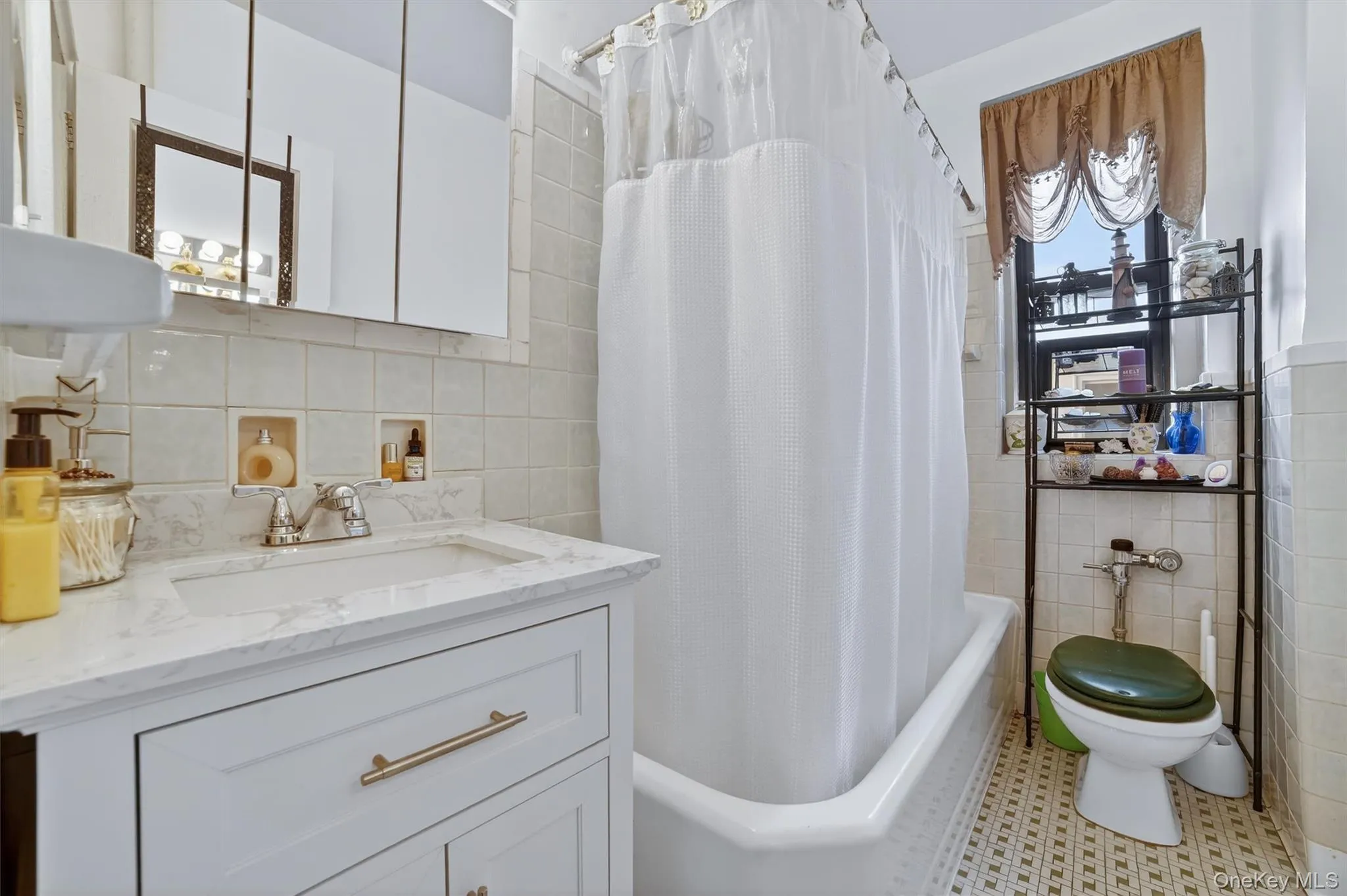 Bathroom Bathroom