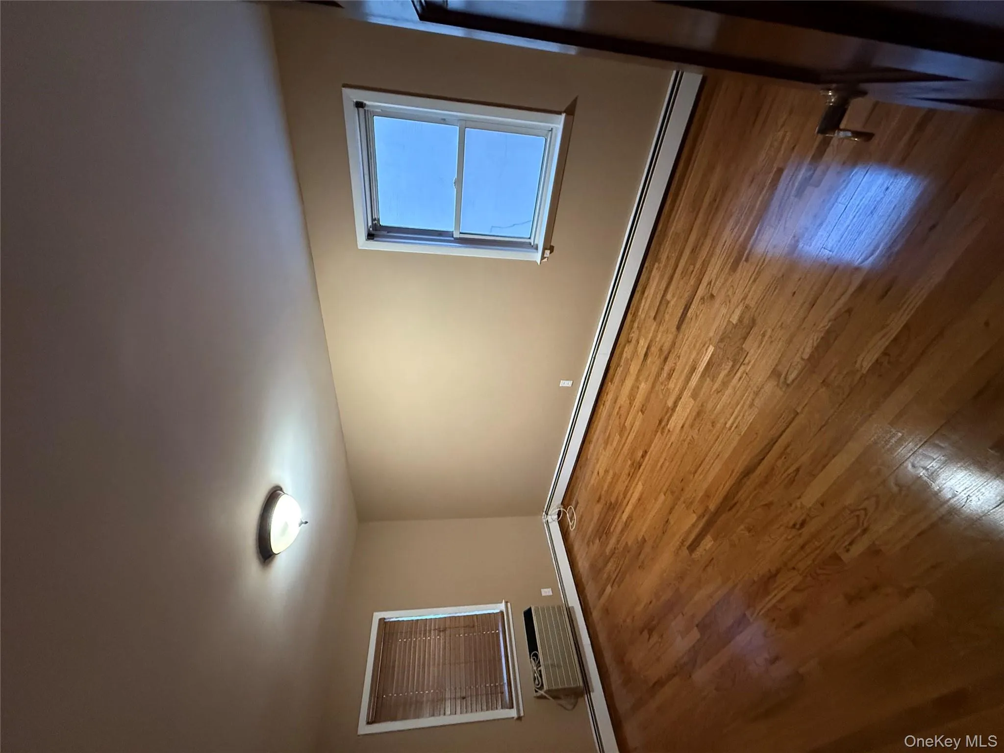 7961 78th Avenue, New York, NY, 3 Bedrooms Bedrooms, 7 Rooms Rooms,1 BathroomBathrooms,Residential Lease,For Rent,78th,0,961605 7961 78th Avenue, New York, NY, 3 Bedrooms Bedrooms, 7 Rooms Rooms,1 BathroomBathrooms,Residential Lease,For Rent,78th,0,961605