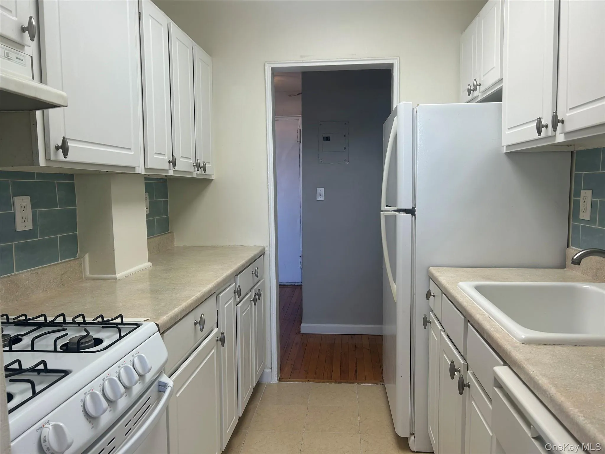 855 Broadway, Long Beach, NY, 1 Bedroom Bedrooms, 4 Rooms Rooms,1 BathroomBathrooms,Residential,For Rent,Broadway,0,961657 855 Broadway, Long Beach, NY, 1 Bedroom Bedrooms, 4 Rooms Rooms,1 BathroomBathrooms,Residential,For Rent,Broadway,0,961657