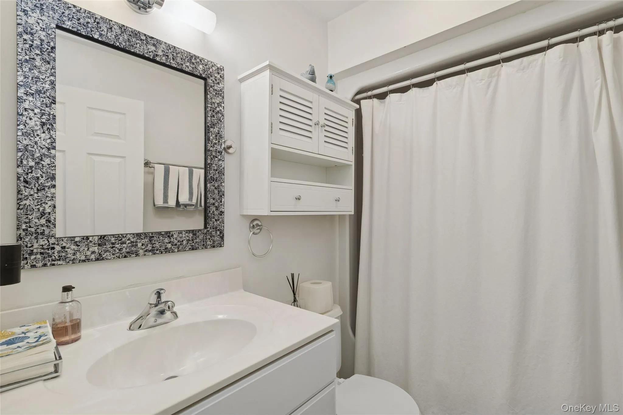 9 Debras Way, East Hampton, NY, 4 Bedrooms Bedrooms, 4 Rooms Rooms,4 BathroomsBathrooms,Residential Lease,For Rent,Debras,0,961664 9 Debras Way, East Hampton, NY, 4 Bedrooms Bedrooms, 4 Rooms Rooms,4 BathroomsBathrooms,Residential Lease,For Rent,Debras,0,961664