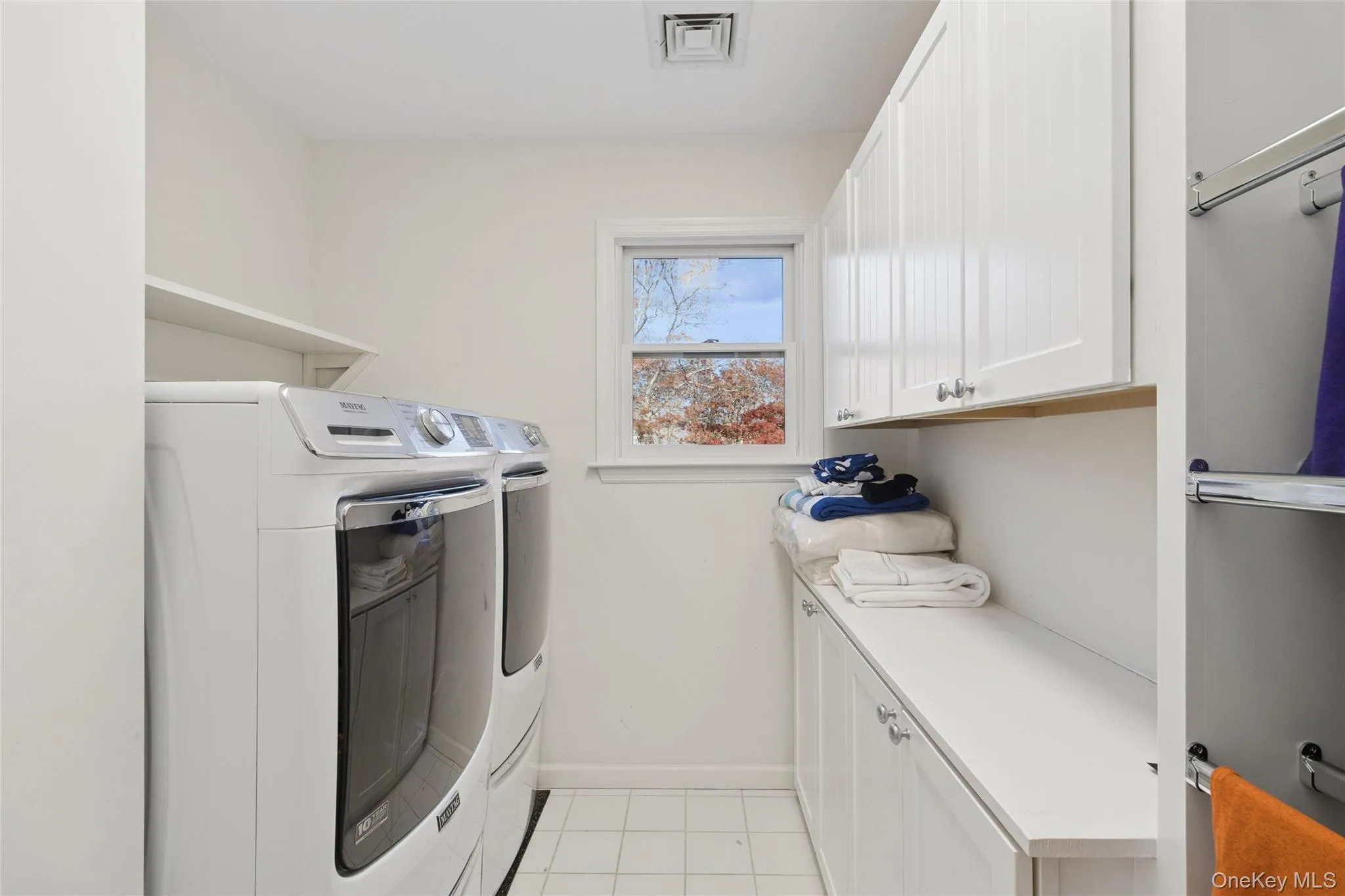9 Debras Way, East Hampton, NY, 4 Bedrooms Bedrooms, 4 Rooms Rooms,4 BathroomsBathrooms,Residential Lease,For Rent,Debras,0,961664 9 Debras Way, East Hampton, NY, 4 Bedrooms Bedrooms, 4 Rooms Rooms,4 BathroomsBathrooms,Residential Lease,For Rent,Debras,0,961664