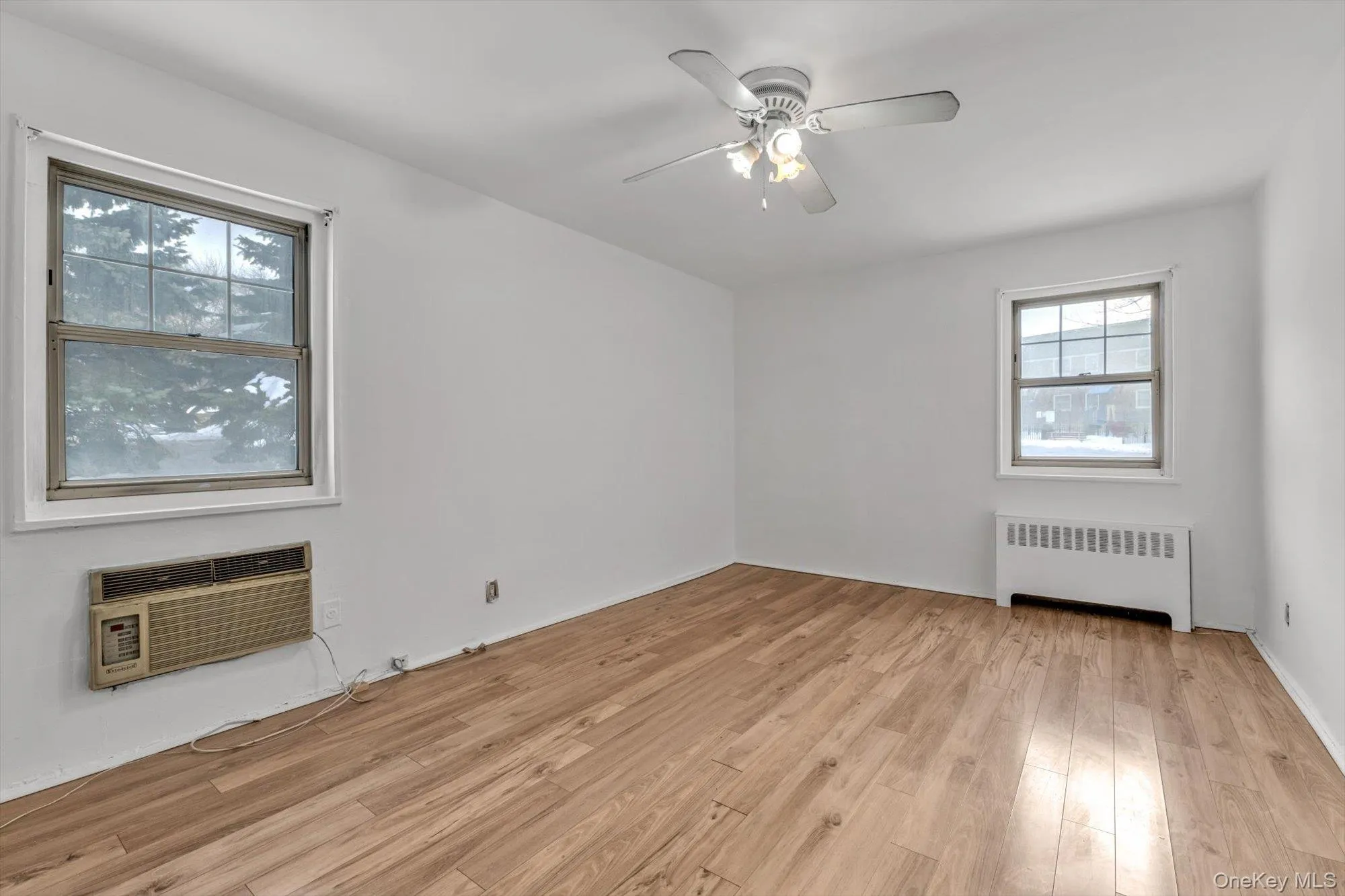 251-16 58th Avenue, New York, NY, 1 Bedroom Bedrooms, 4 Rooms Rooms,1 BathroomBathrooms,Residential Sale,For Rent,58th Avenue,0,961717 251-16 58th Avenue, New York, NY, 1 Bedroom Bedrooms, 4 Rooms Rooms,1 BathroomBathrooms,Residential Sale,For Rent,58th Avenue,0,961717