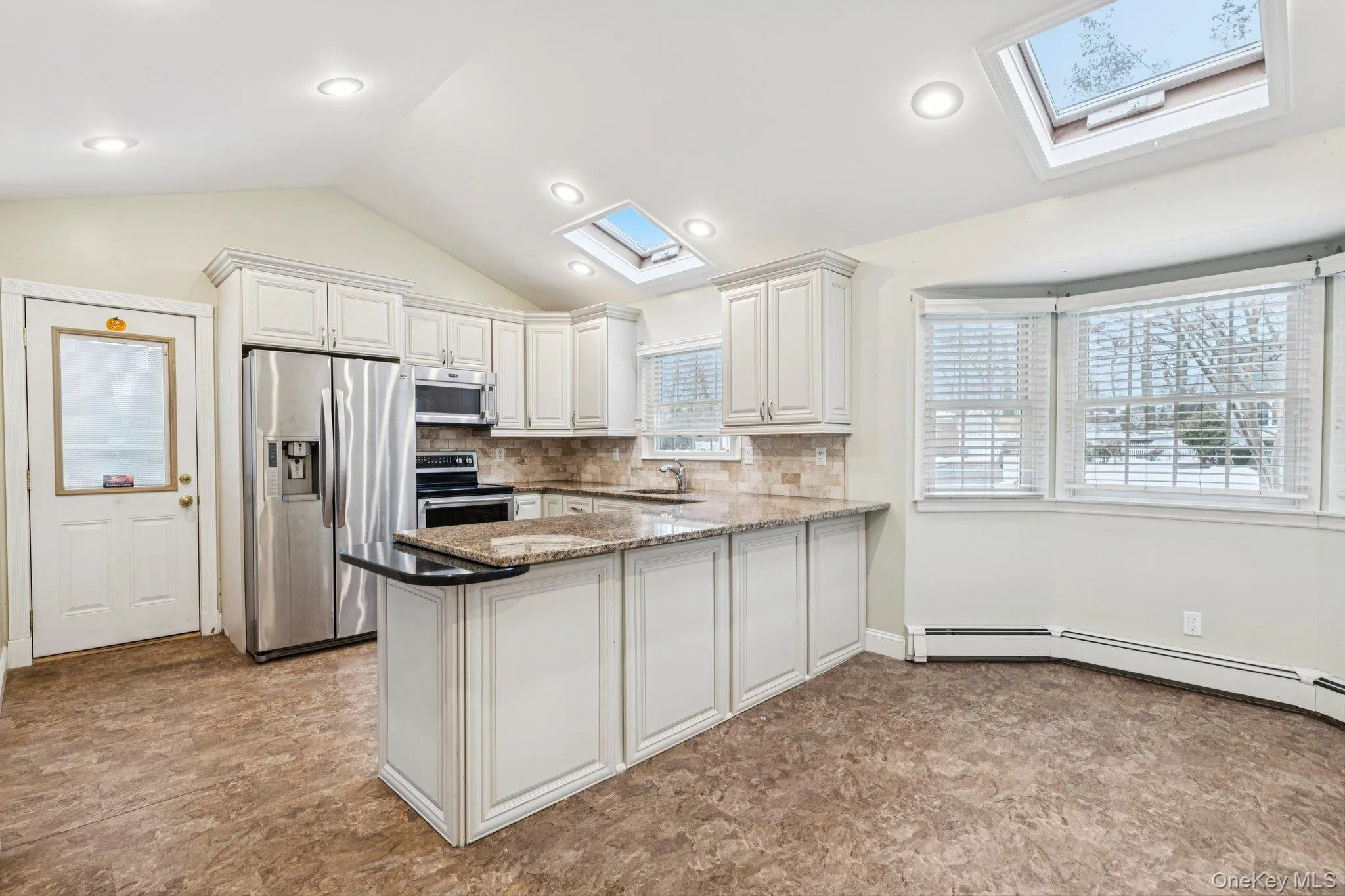 115 Arlington Road, Brookhaven, NY, 5 Bedrooms Bedrooms, 10 Rooms Rooms,3 BathroomsBathrooms,Residential,For Rent,Arlington,0,961719 115 Arlington Road, Brookhaven, NY, 5 Bedrooms Bedrooms, 10 Rooms Rooms,3 BathroomsBathrooms,Residential,For Rent,Arlington,0,961719