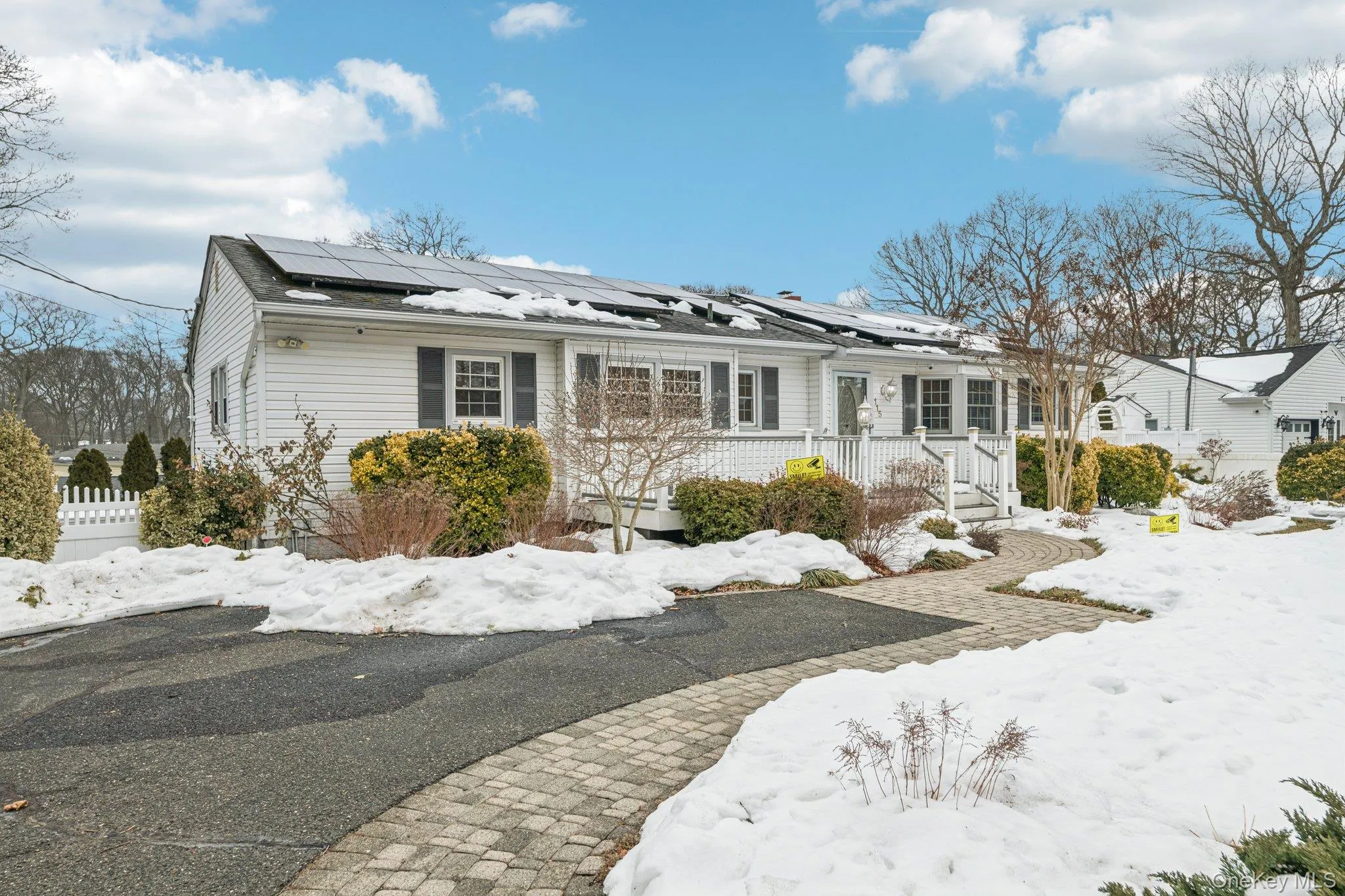 115 Arlington Road, Brookhaven, NY, 5 Bedrooms Bedrooms, 10 Rooms Rooms,3 BathroomsBathrooms,Residential,For Rent,Arlington,0,961719 115 Arlington Road, Brookhaven, NY, 5 Bedrooms Bedrooms, 10 Rooms Rooms,3 BathroomsBathrooms,Residential,For Rent,Arlington,0,961719