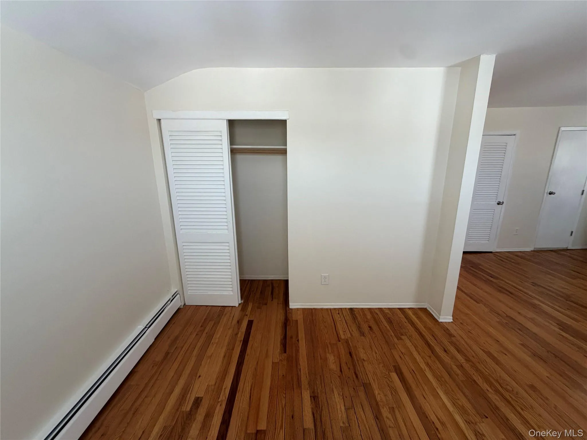 164-11 95th Street, New York, NY, 2 Bedrooms Bedrooms, 5 Rooms Rooms,1 BathroomBathrooms,Residential Lease,For Rent,95th,0,961724 164-11 95th Street, New York, NY, 2 Bedrooms Bedrooms, 5 Rooms Rooms,1 BathroomBathrooms,Residential Lease,For Rent,95th,0,961724