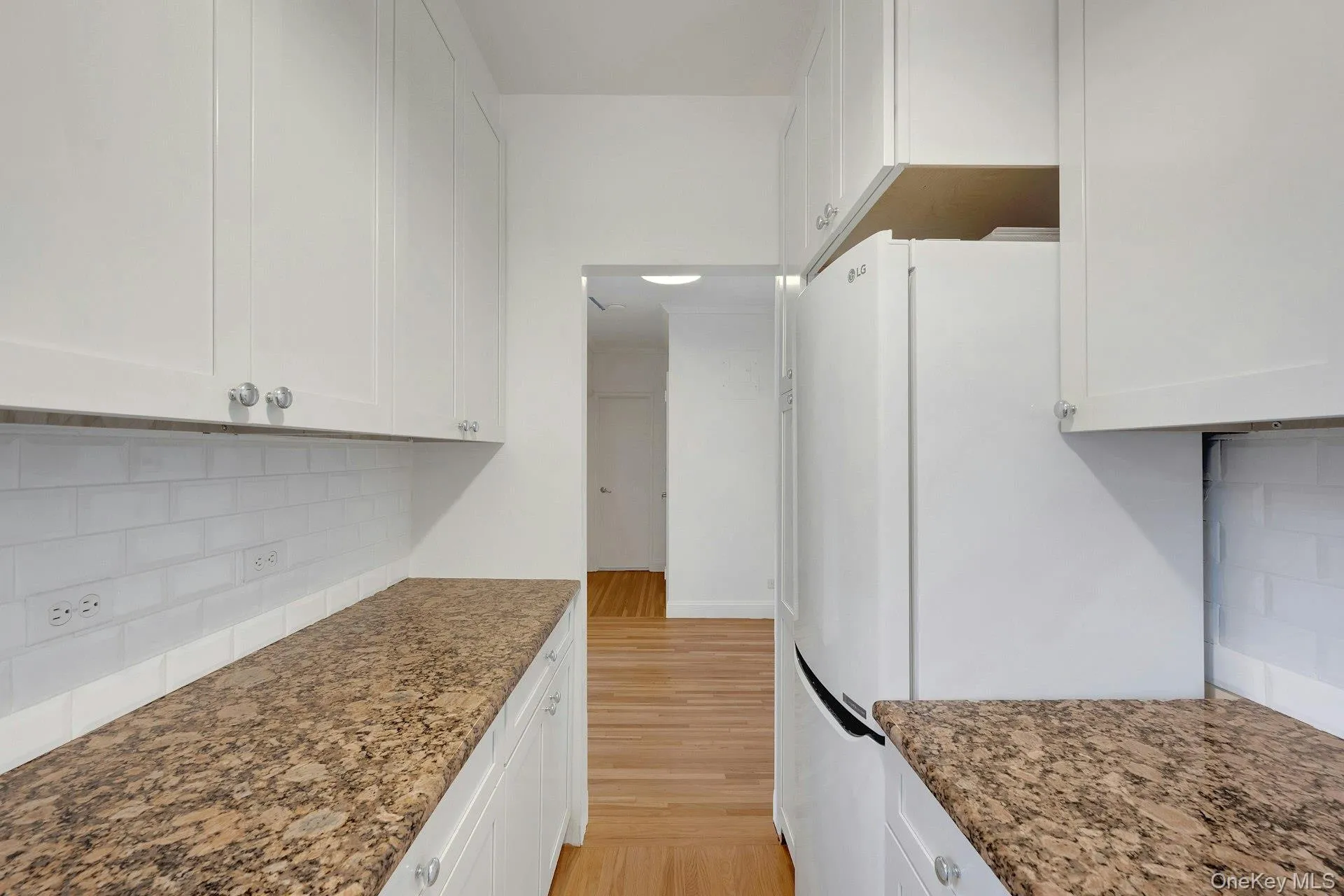640 231st Street, New York, NY, 1 Bedroom Bedrooms, 3 Rooms Rooms,1 BathroomBathrooms,Residential,For Rent,231st,0,961769 640 231st Street, New York, NY, 1 Bedroom Bedrooms, 3 Rooms Rooms,1 BathroomBathrooms,Residential,For Rent,231st,0,961769