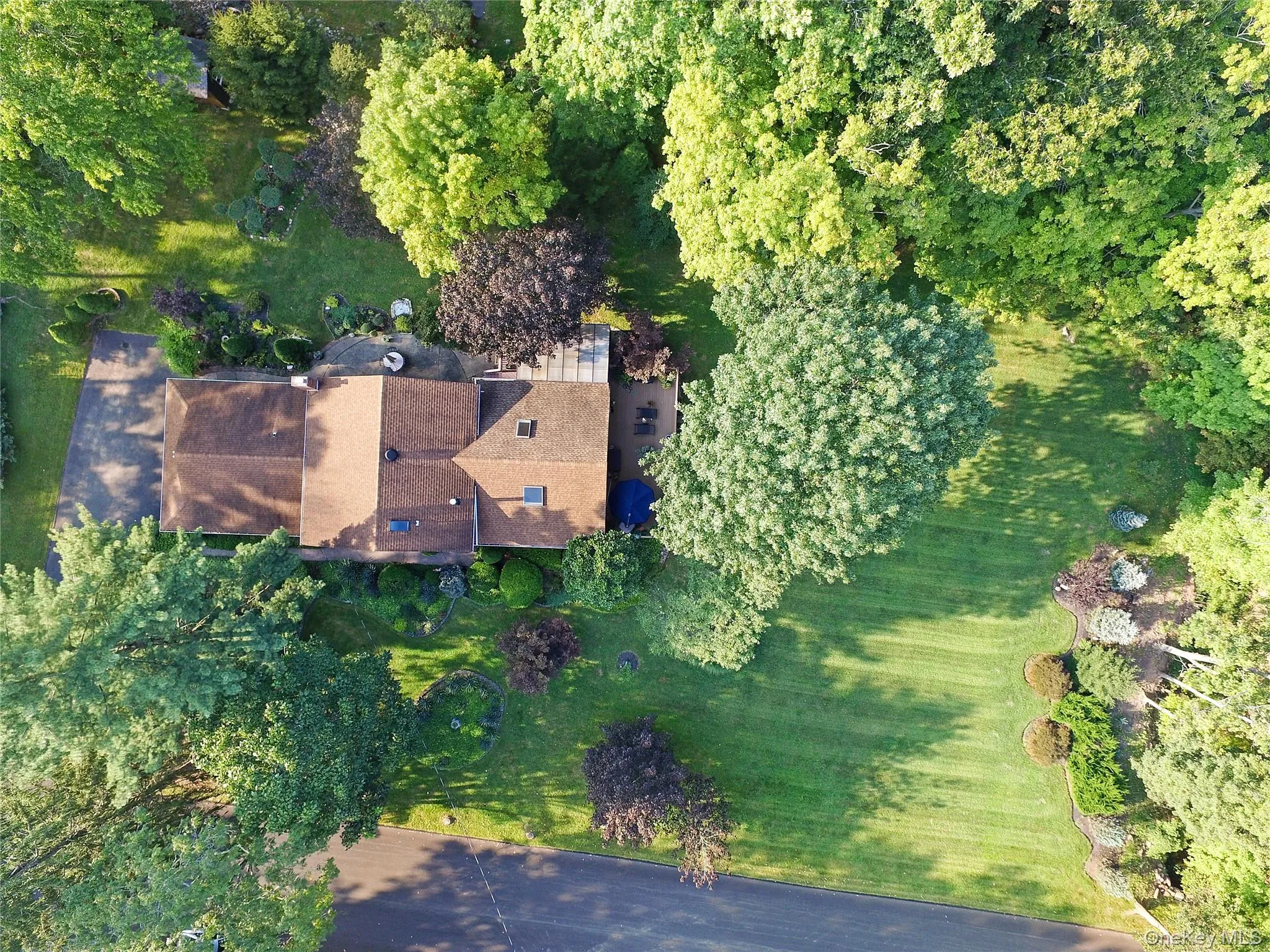 6 Kenbar Road, Clarkstown, NY, 5 Bedrooms Bedrooms, 10 Rooms Rooms,3 BathroomsBathrooms,Residential Lease,For Rent,Kenbar,0,961783 6 Kenbar Road, Clarkstown, NY, 5 Bedrooms Bedrooms, 10 Rooms Rooms,3 BathroomsBathrooms,Residential Lease,For Rent,Kenbar,0,961783