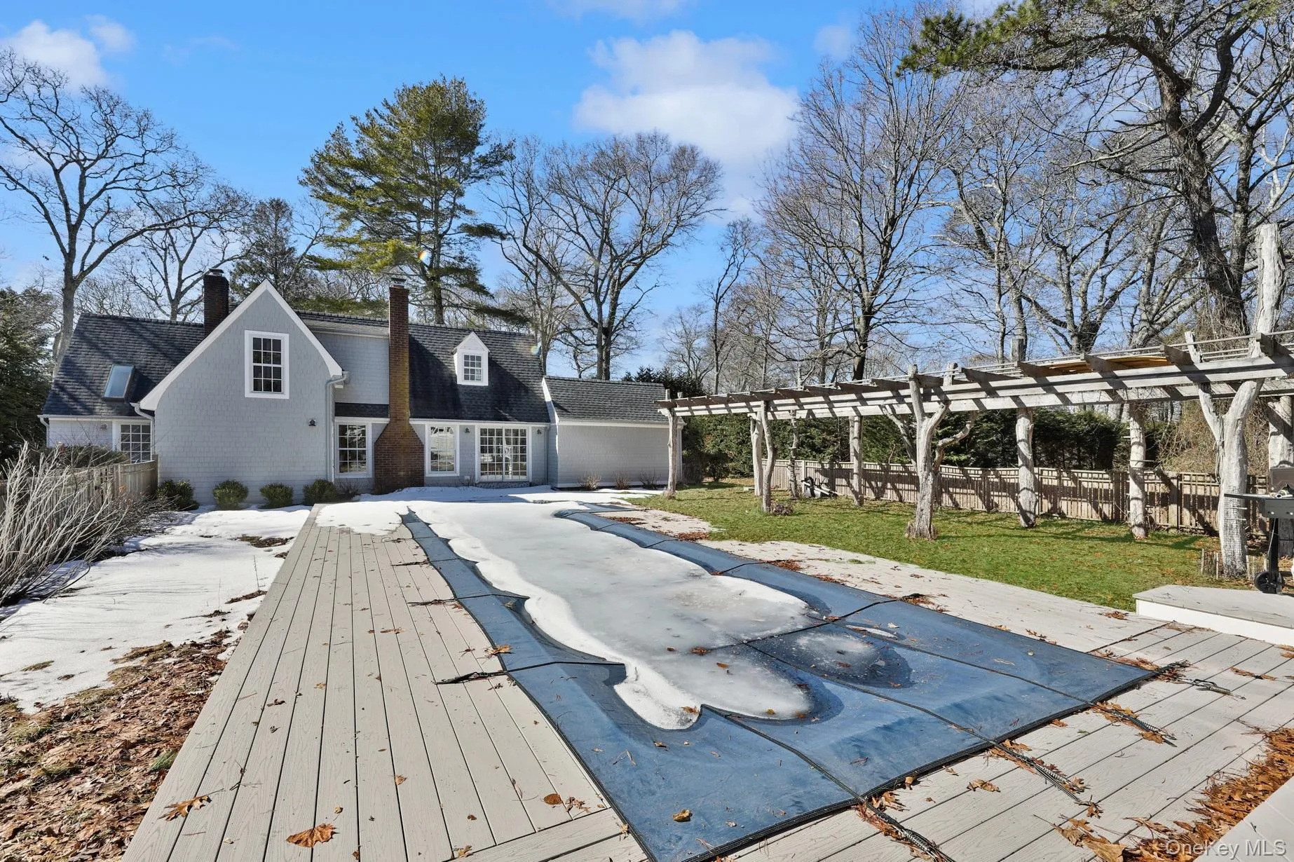17C Basket Neck Lane, Southampton, NY, 3 Bedrooms Bedrooms, 5 Rooms Rooms,3 BathroomsBathrooms,Residential Lease,For Rent,Basket Neck Lane,0,961793 17C Basket Neck Lane, Southampton, NY, 3 Bedrooms Bedrooms, 5 Rooms Rooms,3 BathroomsBathrooms,Residential Lease,For Rent,Basket Neck Lane,0,961793