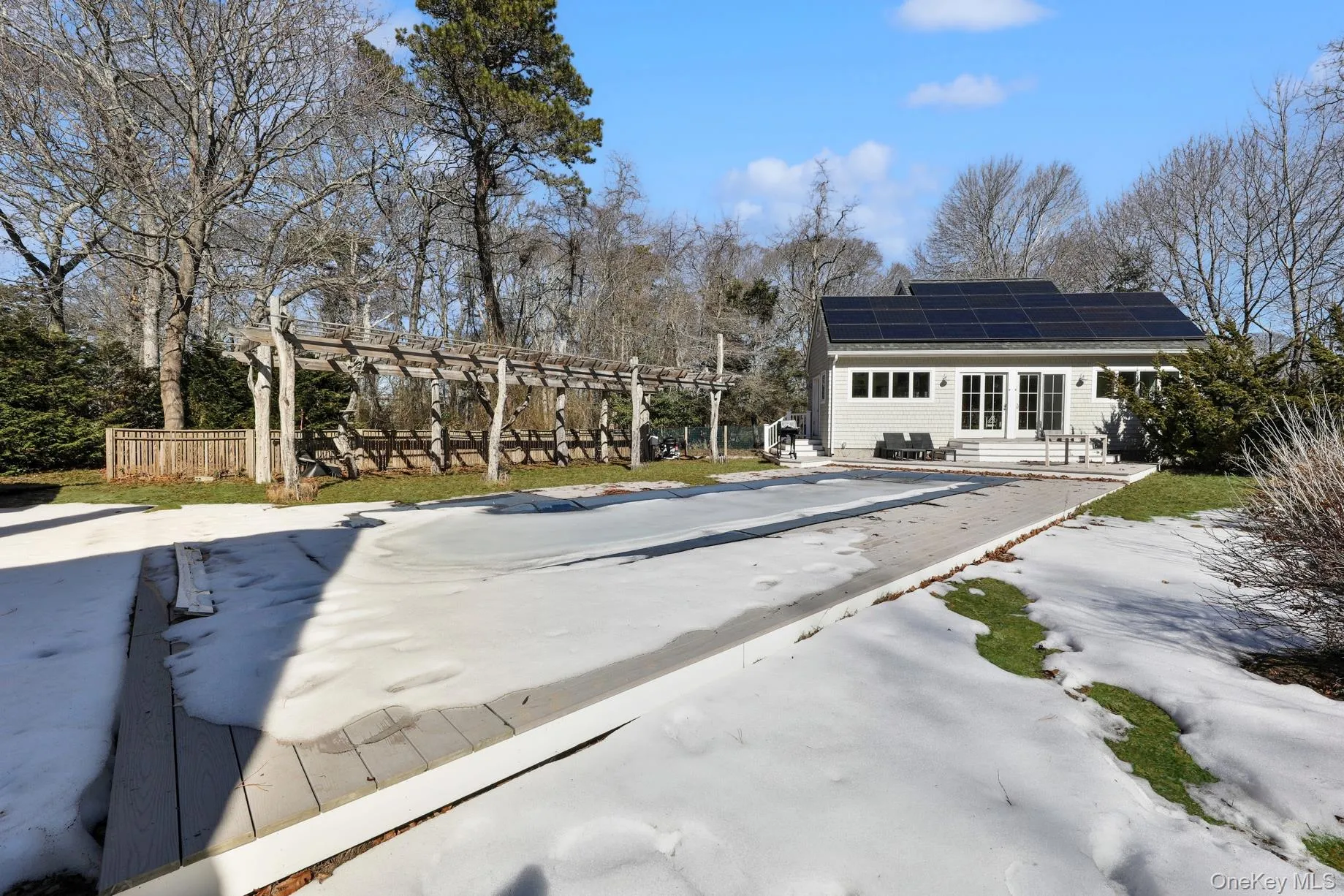 17C Basket Neck Lane, Southampton, NY, 3 Bedrooms Bedrooms, 5 Rooms Rooms,3 BathroomsBathrooms,Residential Lease,For Rent,Basket Neck Lane,0,961793 17C Basket Neck Lane, Southampton, NY, 3 Bedrooms Bedrooms, 5 Rooms Rooms,3 BathroomsBathrooms,Residential Lease,For Rent,Basket Neck Lane,0,961793