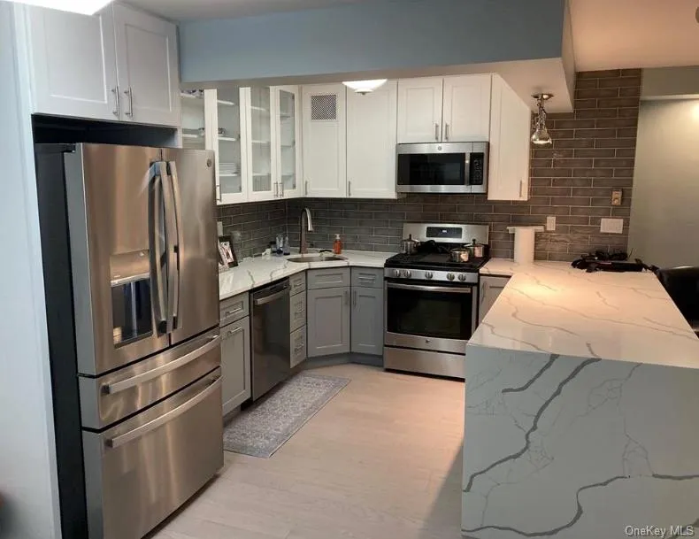 17-85 215th Street, New York, NY, 1 Bedroom Bedrooms, 3 Rooms Rooms,1 BathroomBathrooms,Residential Lease,For Rent,215th,0,961809 17-85 215th Street, New York, NY, 1 Bedroom Bedrooms, 3 Rooms Rooms,1 BathroomBathrooms,Residential Lease,For Rent,215th,0,961809
