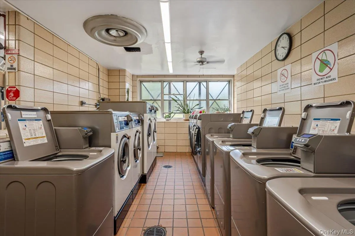 17-85 215th Street, New York, NY, 1 Bedroom Bedrooms, 3 Rooms Rooms,1 BathroomBathrooms,Residential Lease,For Rent,215th,0,961809 17-85 215th Street, New York, NY, 1 Bedroom Bedrooms, 3 Rooms Rooms,1 BathroomBathrooms,Residential Lease,For Rent,215th,0,961809