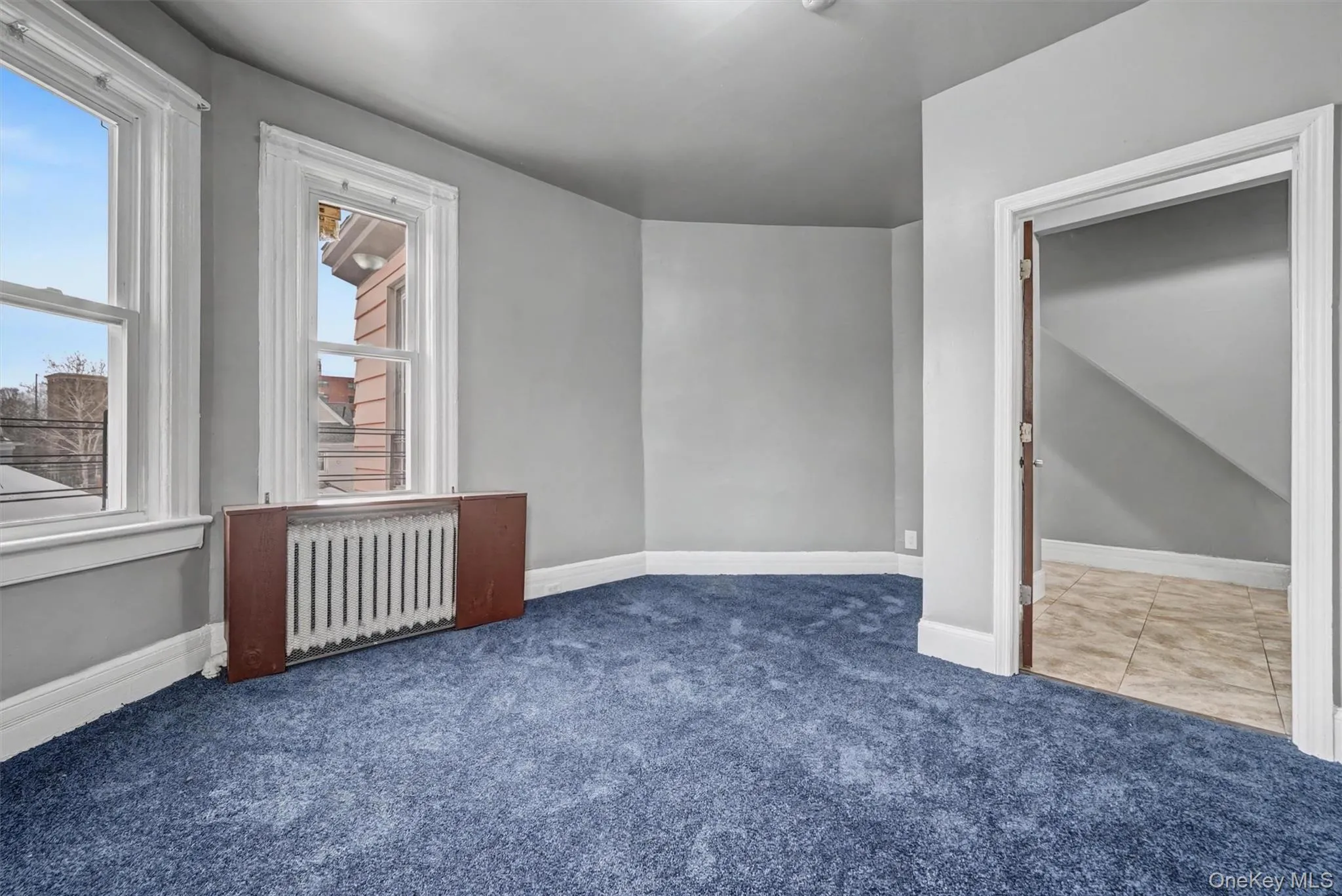 Large Primary bedroom 1 with lots of light and space. Brand new wall-to-wall carpeting Large Primary bedroom 1 with lots of light and space. Brand new wall-to-wall carpeting