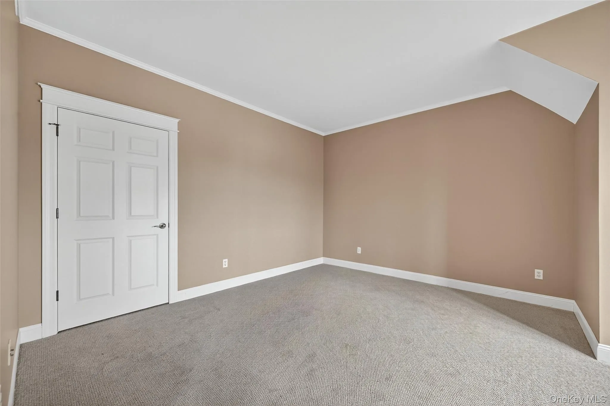 Large bonus room that can be a 3rd bedroom or office Large bonus room that can be a 3rd bedroom or office