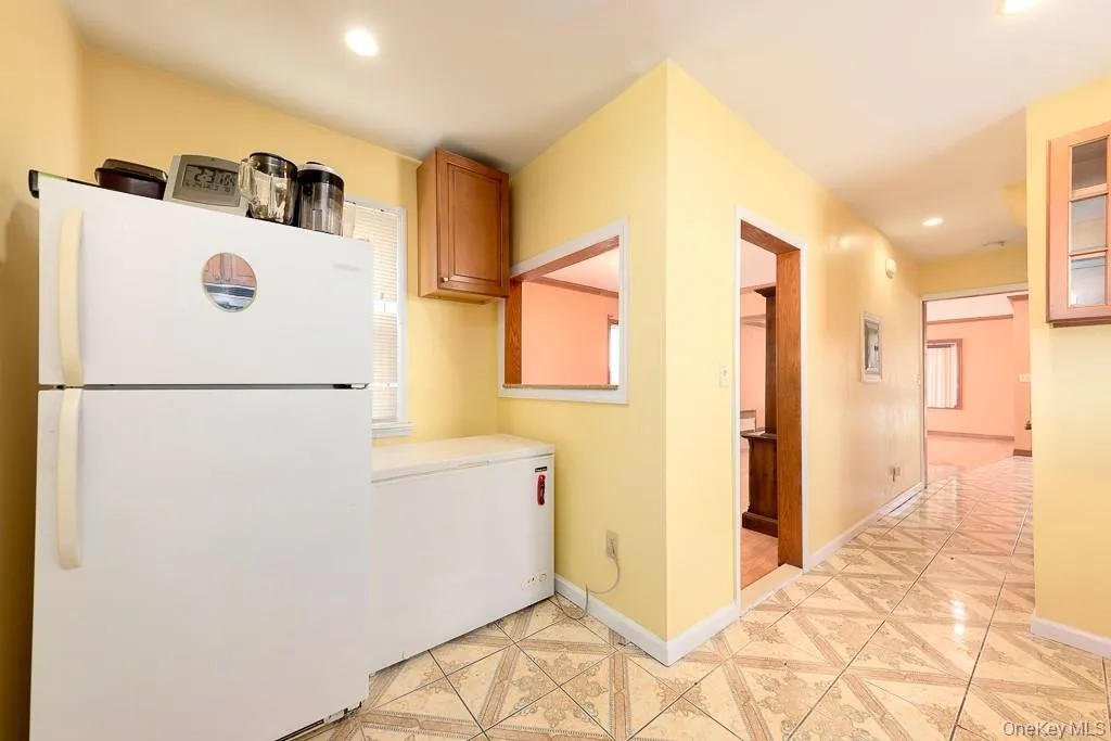 13449 230th Street, New York, NY, 3 Bedrooms Bedrooms, 6 Rooms Rooms,2 BathroomsBathrooms,Residential,For Rent,230th,0,961865 13449 230th Street, New York, NY, 3 Bedrooms Bedrooms, 6 Rooms Rooms,2 BathroomsBathrooms,Residential,For Rent,230th,0,961865