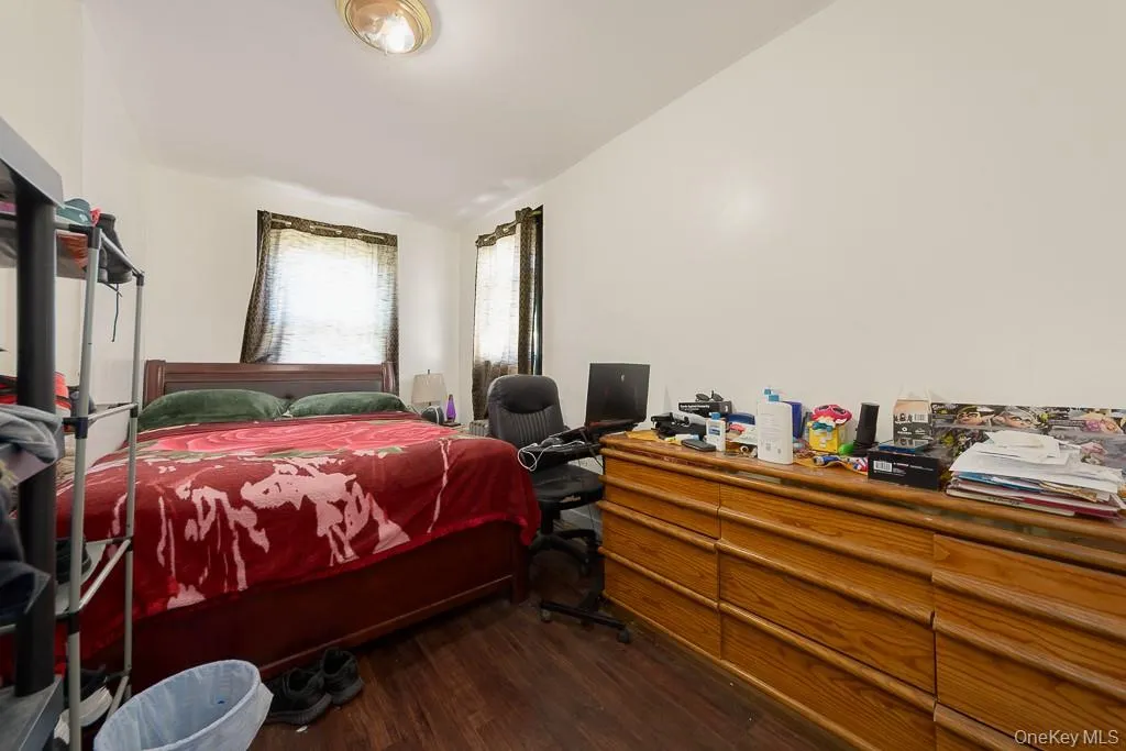 13449 230th Street, New York, NY, 3 Bedrooms Bedrooms, 6 Rooms Rooms,2 BathroomsBathrooms,Residential,For Rent,230th,0,961865 13449 230th Street, New York, NY, 3 Bedrooms Bedrooms, 6 Rooms Rooms,2 BathroomsBathrooms,Residential,For Rent,230th,0,961865