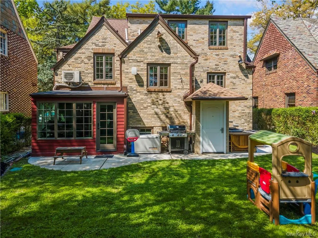 View of the private office and back of the house. View of the private office and back of the house.