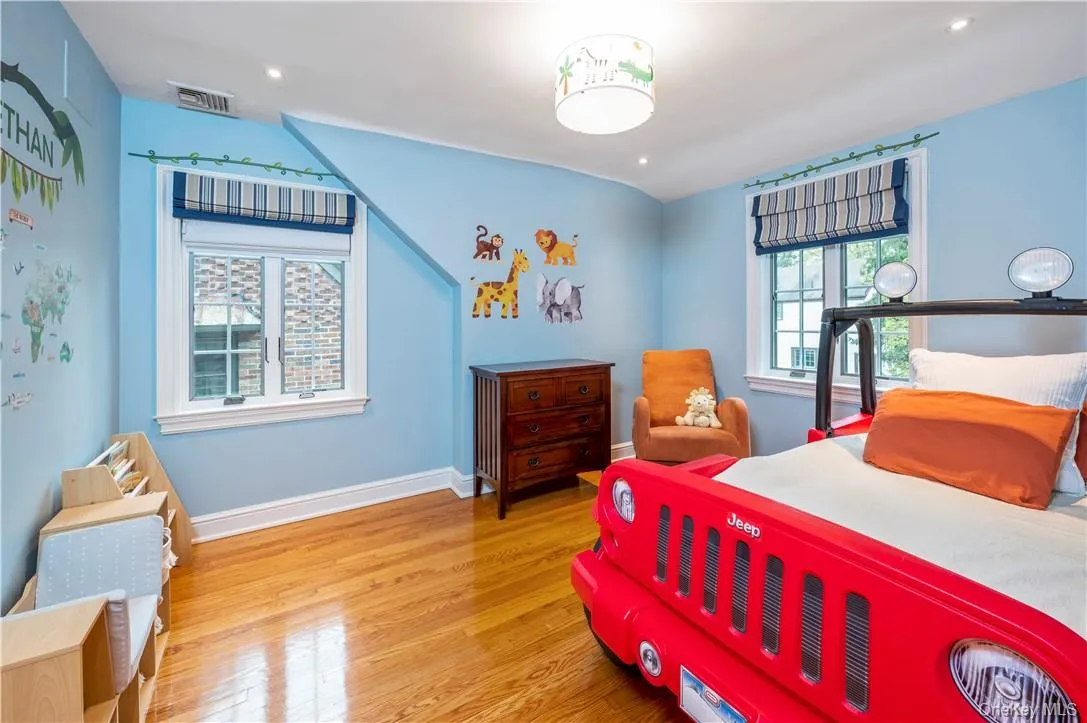 468 Murray Street, Pelham, NY, 5 Bedrooms Bedrooms, 9 Rooms Rooms,3 BathroomsBathrooms,Residential Lease,For Rent,Murray,0,961875 468 Murray Street, Pelham, NY, 5 Bedrooms Bedrooms, 9 Rooms Rooms,3 BathroomsBathrooms,Residential Lease,For Rent,Murray,0,961875