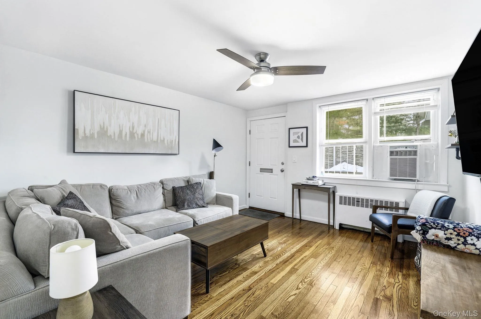 253 Broadway, Greenburgh, NY, 3 Bedrooms Bedrooms, 5 Rooms Rooms,1 BathroomBathrooms,Residential Sale,For Rent,Broadway,0,961919 253 Broadway, Greenburgh, NY, 3 Bedrooms Bedrooms, 5 Rooms Rooms,1 BathroomBathrooms,Residential Sale,For Rent,Broadway,0,961919