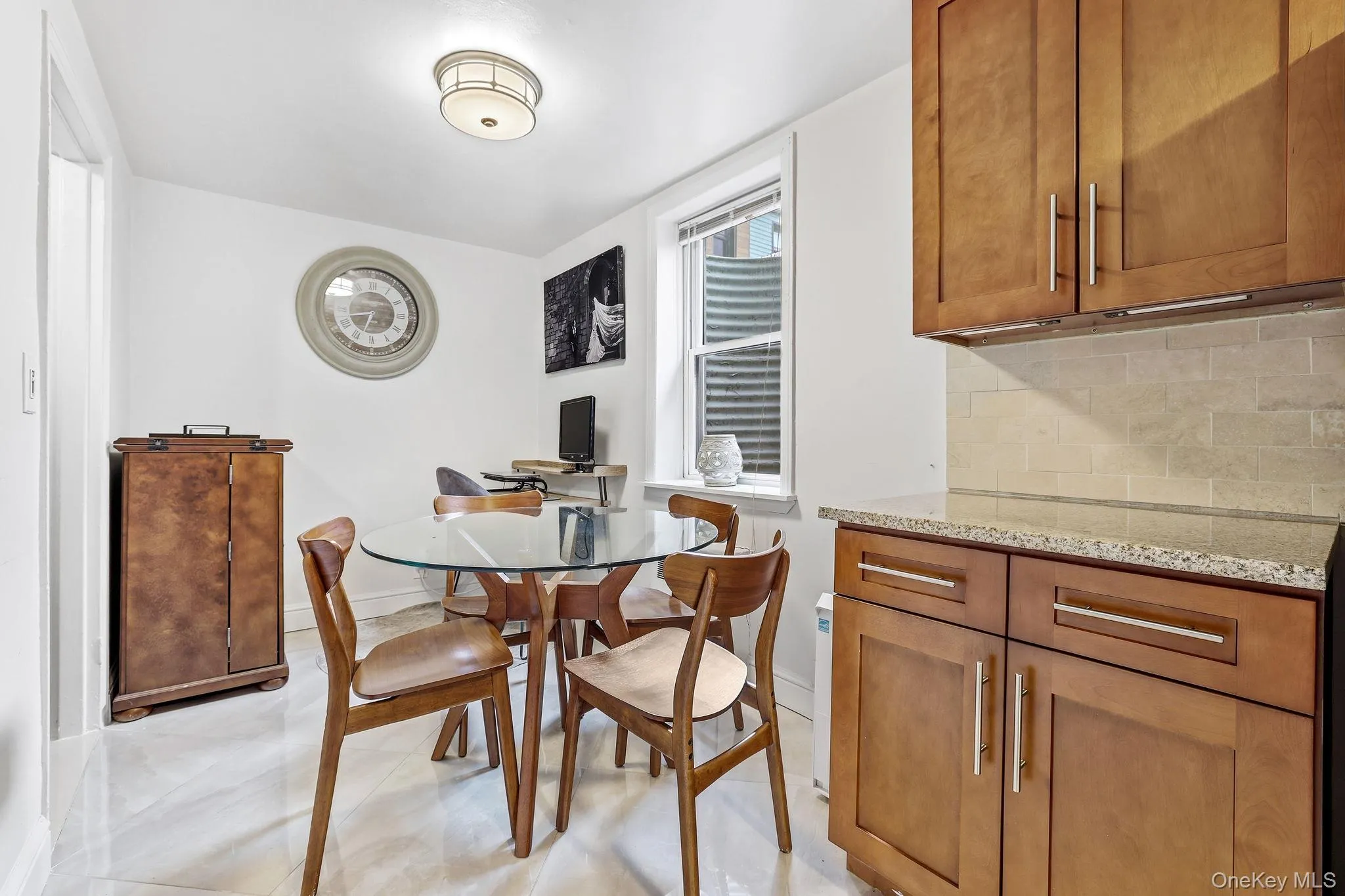 253 Broadway, Greenburgh, NY, 3 Bedrooms Bedrooms, 5 Rooms Rooms,1 BathroomBathrooms,Residential Sale,For Rent,Broadway,0,961919 253 Broadway, Greenburgh, NY, 3 Bedrooms Bedrooms, 5 Rooms Rooms,1 BathroomBathrooms,Residential Sale,For Rent,Broadway,0,961919