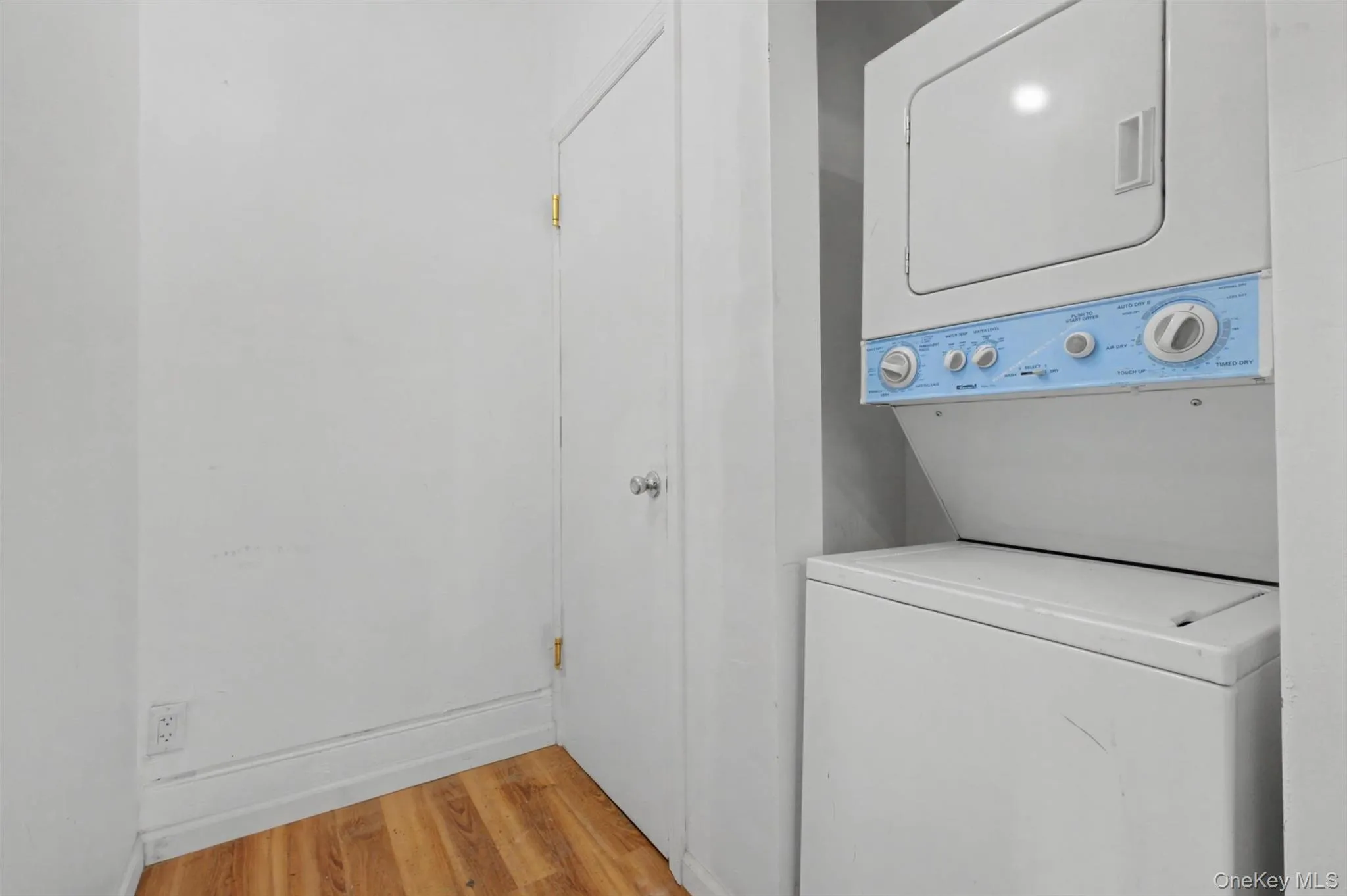 457 1st Street, Newburgh (city), NY, 3 Bedrooms Bedrooms, 6 Rooms Rooms,1 BathroomBathrooms,Residential Lease,For Rent,1st,0,961921 457 1st Street, Newburgh (city), NY, 3 Bedrooms Bedrooms, 6 Rooms Rooms,1 BathroomBathrooms,Residential Lease,For Rent,1st,0,961921