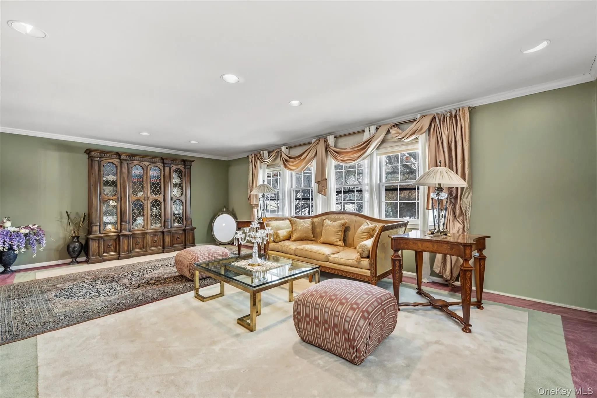 8 Pine Drive, North Hempstead, NY, 3 Bedrooms Bedrooms, 8 Rooms Rooms,2 BathroomsBathrooms,Residential,For Rent,Pine,0,961925 8 Pine Drive, North Hempstead, NY, 3 Bedrooms Bedrooms, 8 Rooms Rooms,2 BathroomsBathrooms,Residential,For Rent,Pine,0,961925