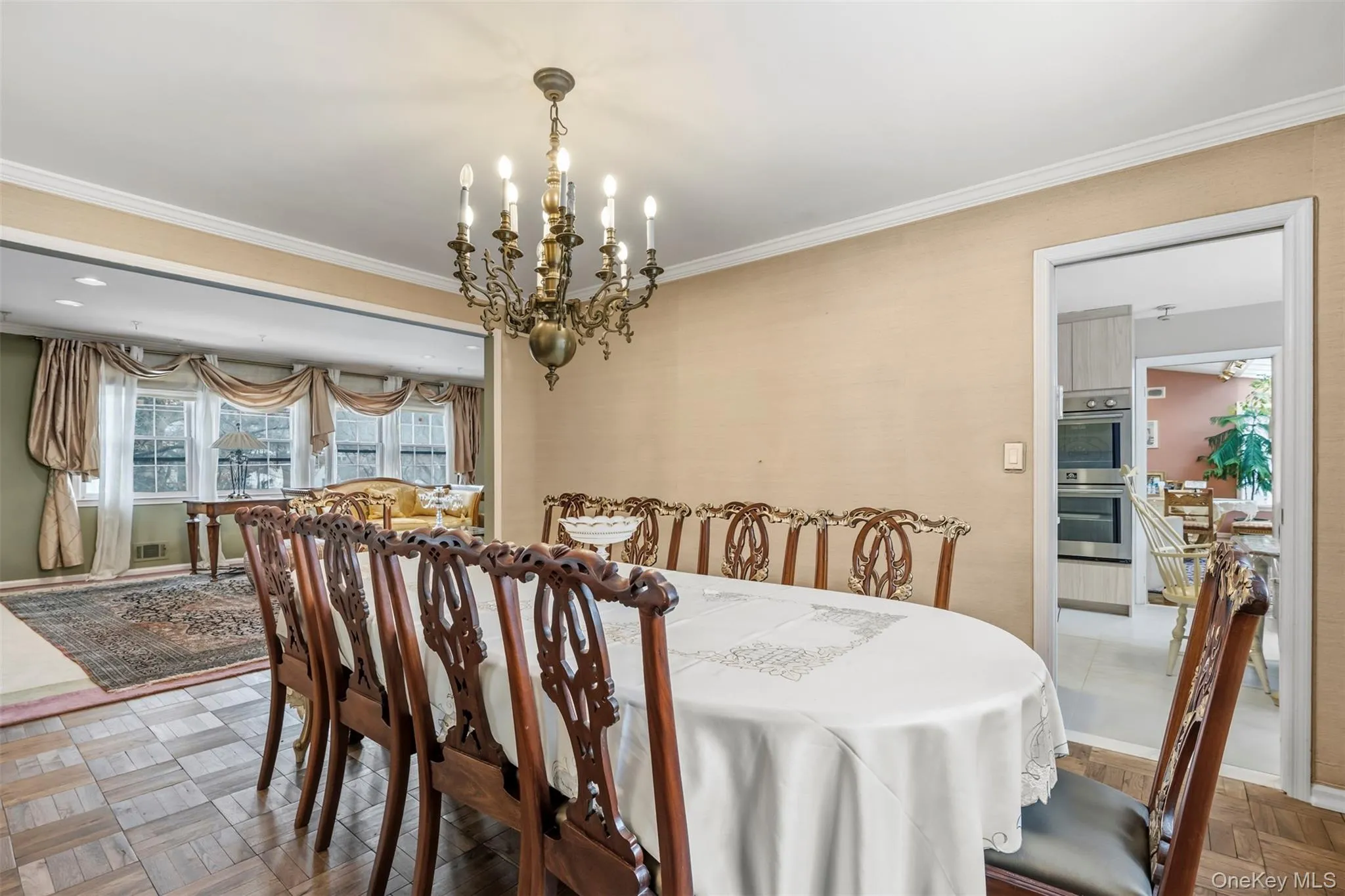 8 Pine Drive, North Hempstead, NY, 3 Bedrooms Bedrooms, 8 Rooms Rooms,2 BathroomsBathrooms,Residential,For Rent,Pine,0,961925 8 Pine Drive, North Hempstead, NY, 3 Bedrooms Bedrooms, 8 Rooms Rooms,2 BathroomsBathrooms,Residential,For Rent,Pine,0,961925