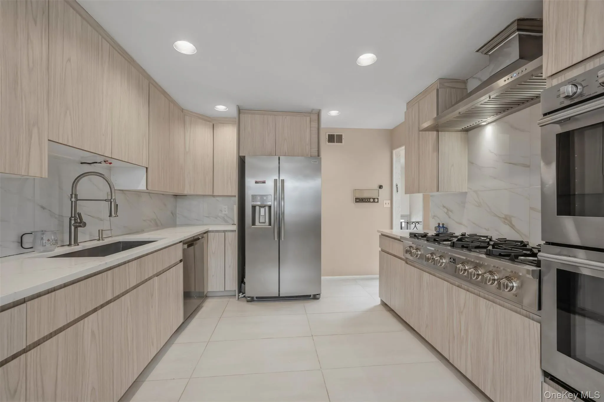 8 Pine Drive, North Hempstead, NY, 3 Bedrooms Bedrooms, 8 Rooms Rooms,2 BathroomsBathrooms,Residential,For Rent,Pine,0,961925 8 Pine Drive, North Hempstead, NY, 3 Bedrooms Bedrooms, 8 Rooms Rooms,2 BathroomsBathrooms,Residential,For Rent,Pine,0,961925