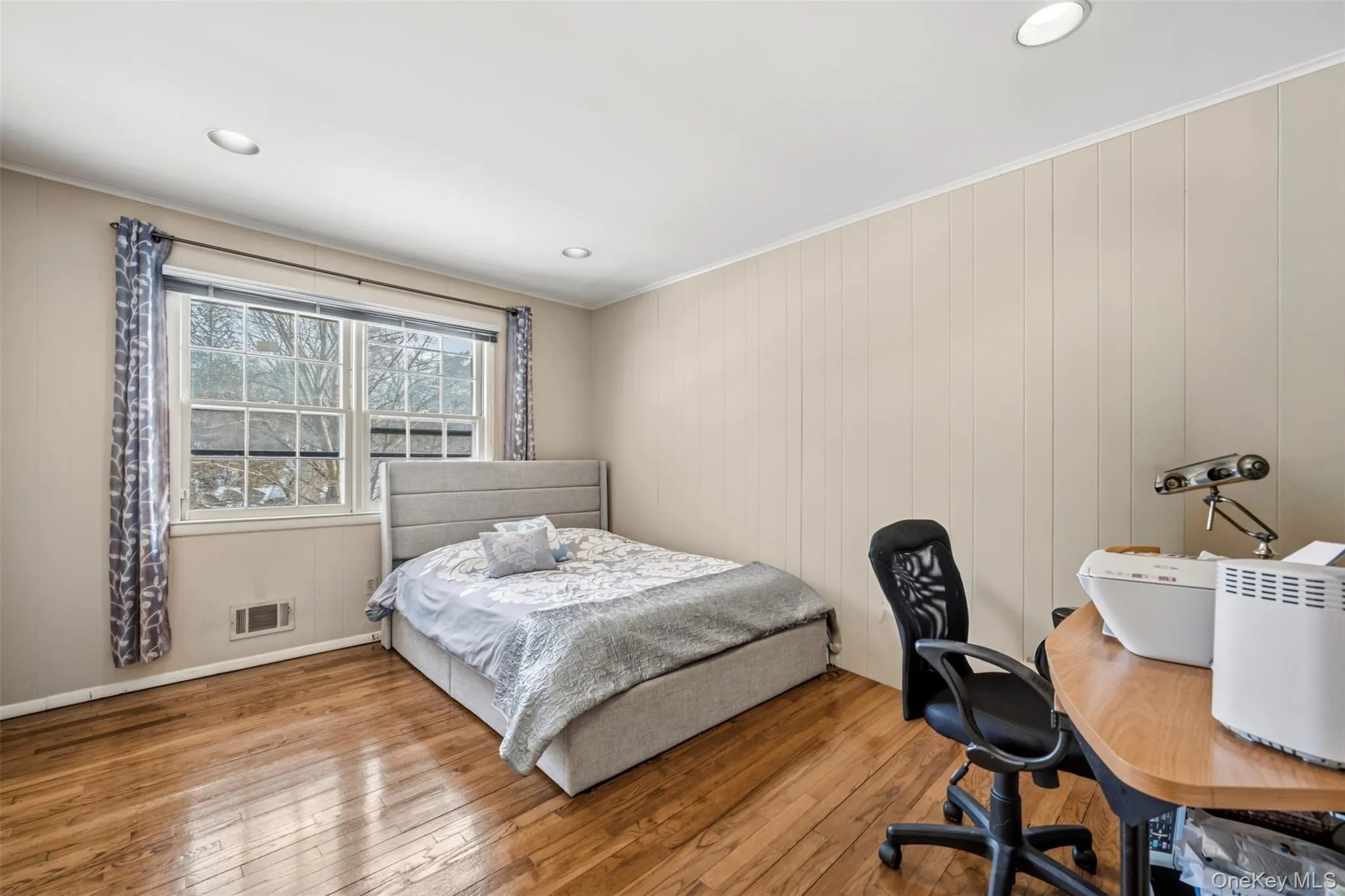 8 Pine Drive, North Hempstead, NY, 3 Bedrooms Bedrooms, 8 Rooms Rooms,2 BathroomsBathrooms,Residential,For Rent,Pine,0,961925 8 Pine Drive, North Hempstead, NY, 3 Bedrooms Bedrooms, 8 Rooms Rooms,2 BathroomsBathrooms,Residential,For Rent,Pine,0,961925