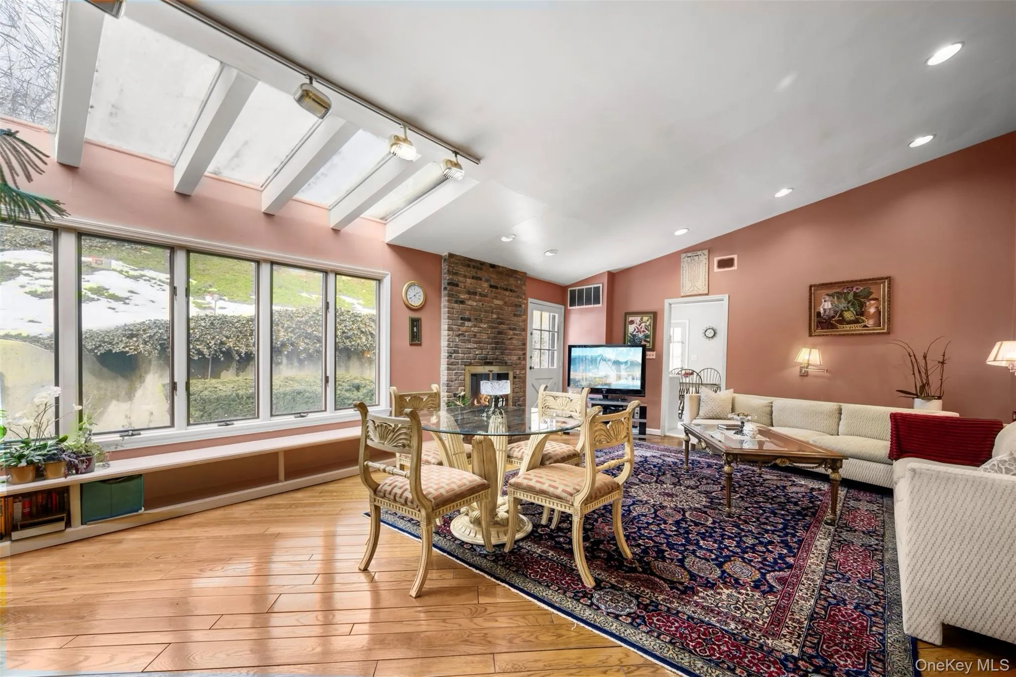 8 Pine Drive, North Hempstead, NY, 3 Bedrooms Bedrooms, 8 Rooms Rooms,2 BathroomsBathrooms,Residential,For Rent,Pine,0,961925 8 Pine Drive, North Hempstead, NY, 3 Bedrooms Bedrooms, 8 Rooms Rooms,2 BathroomsBathrooms,Residential,For Rent,Pine,0,961925