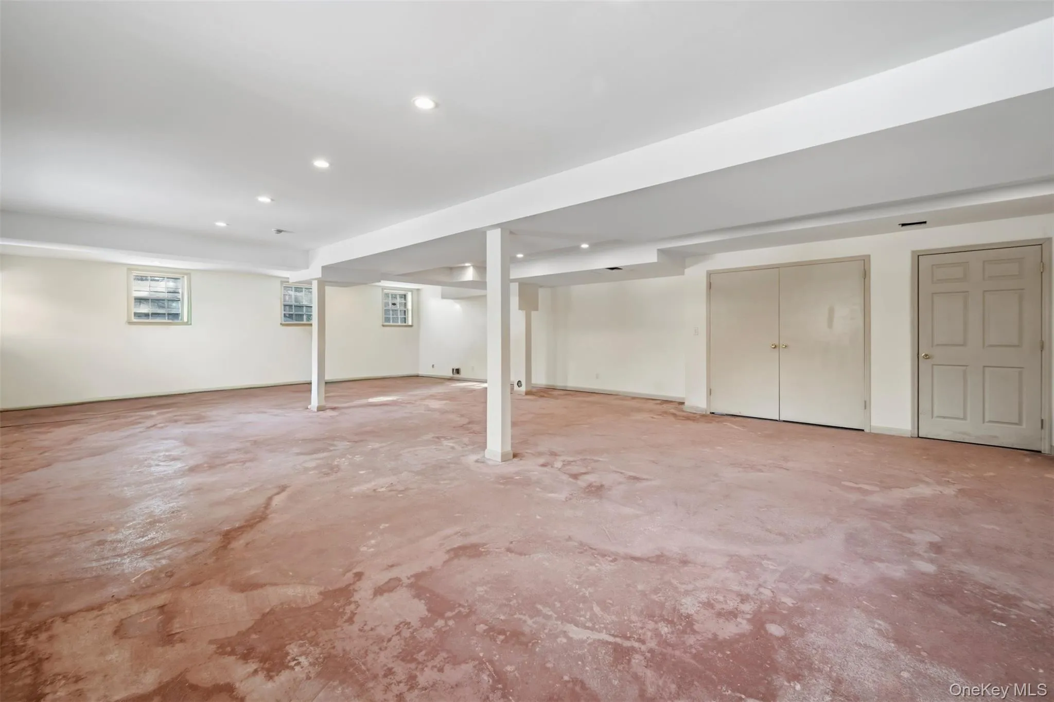 8 Pine Drive, North Hempstead, NY, 3 Bedrooms Bedrooms, 8 Rooms Rooms,2 BathroomsBathrooms,Residential,For Rent,Pine,0,961925 8 Pine Drive, North Hempstead, NY, 3 Bedrooms Bedrooms, 8 Rooms Rooms,2 BathroomsBathrooms,Residential,For Rent,Pine,0,961925