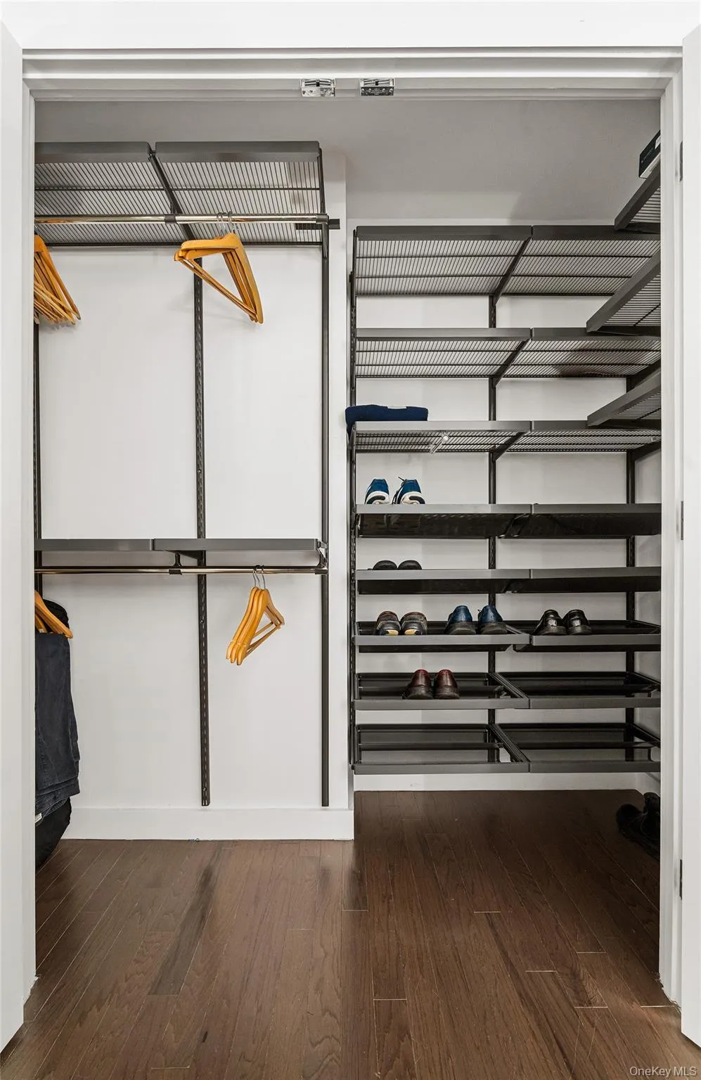 3432 35th Street, New York, NY, 1 Bedroom Bedrooms, 3 Rooms Rooms,1 BathroomBathrooms,Residential Sale,For Rent,35th,0,961939 3432 35th Street, New York, NY, 1 Bedroom Bedrooms, 3 Rooms Rooms,1 BathroomBathrooms,Residential Sale,For Rent,35th,0,961939