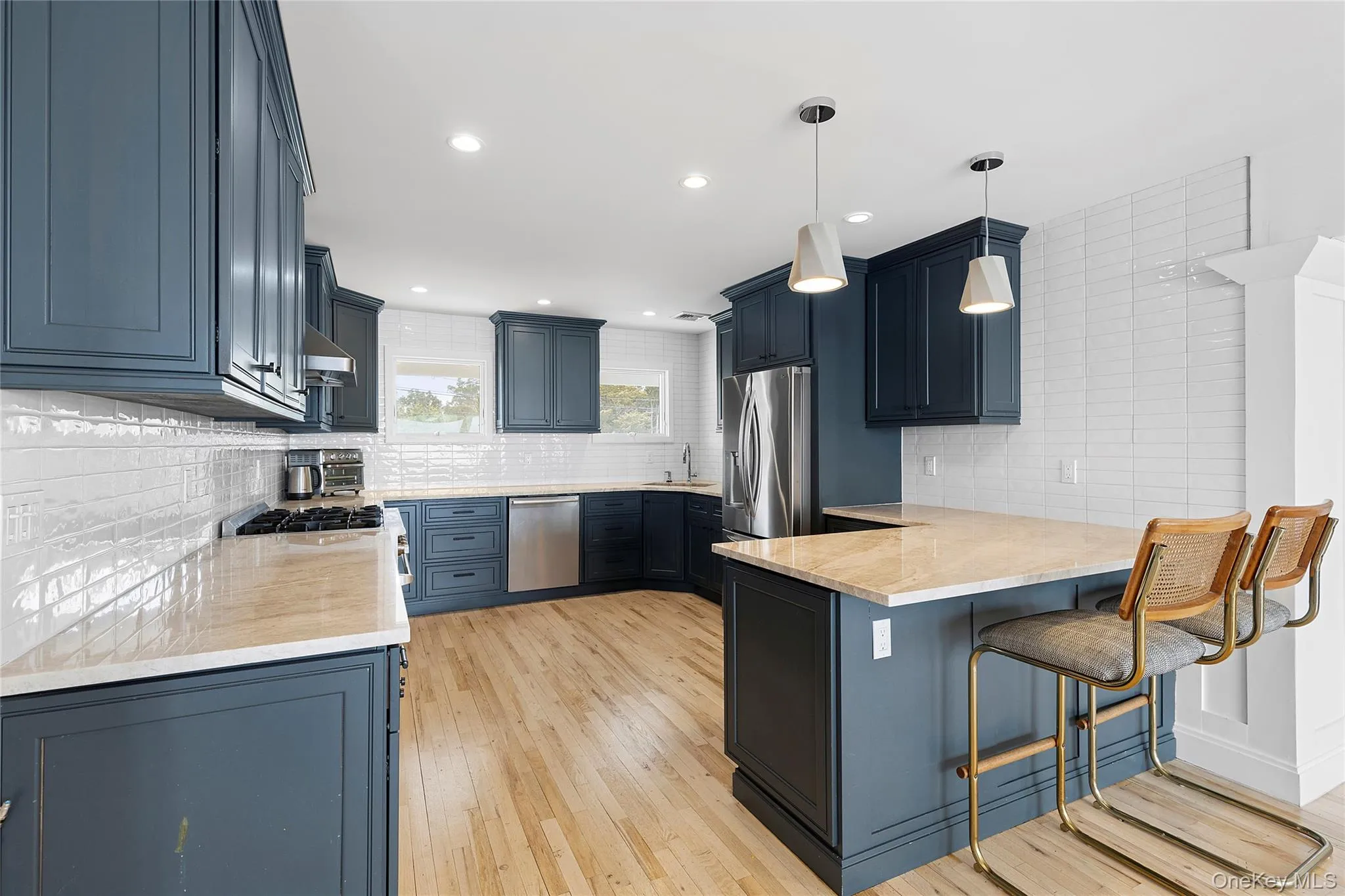 10 Barrett Drive, Southampton, NY, 4 Bedrooms Bedrooms, 12 Rooms Rooms,5 BathroomsBathrooms,Residential Sale,For Rent,Barrett,0,961977 10 Barrett Drive, Southampton, NY, 4 Bedrooms Bedrooms, 12 Rooms Rooms,5 BathroomsBathrooms,Residential Sale,For Rent,Barrett,0,961977
