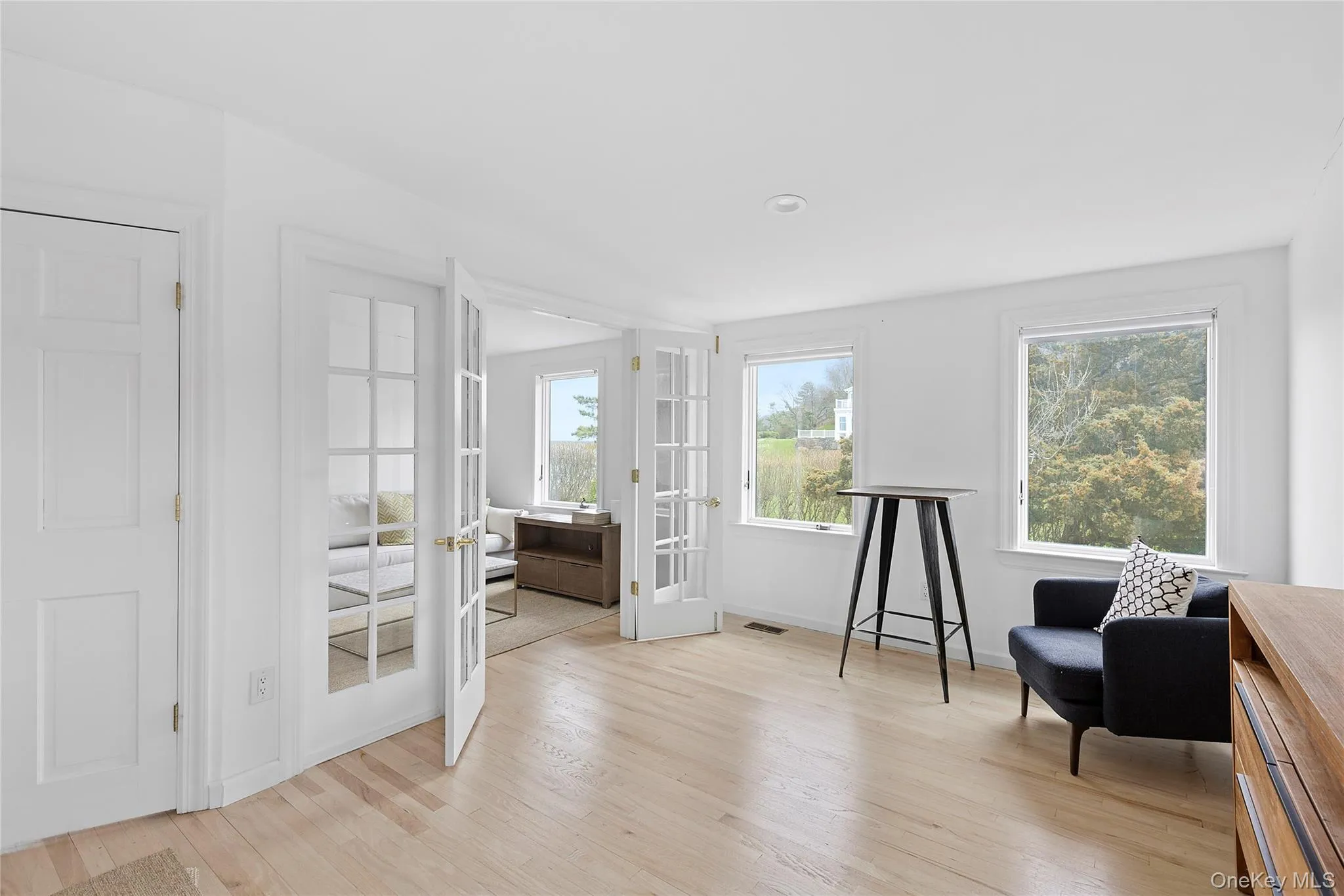 10 Barrett Drive, Southampton, NY, 4 Bedrooms Bedrooms, 12 Rooms Rooms,5 BathroomsBathrooms,Residential Sale,For Rent,Barrett,0,961977 10 Barrett Drive, Southampton, NY, 4 Bedrooms Bedrooms, 12 Rooms Rooms,5 BathroomsBathrooms,Residential Sale,For Rent,Barrett,0,961977