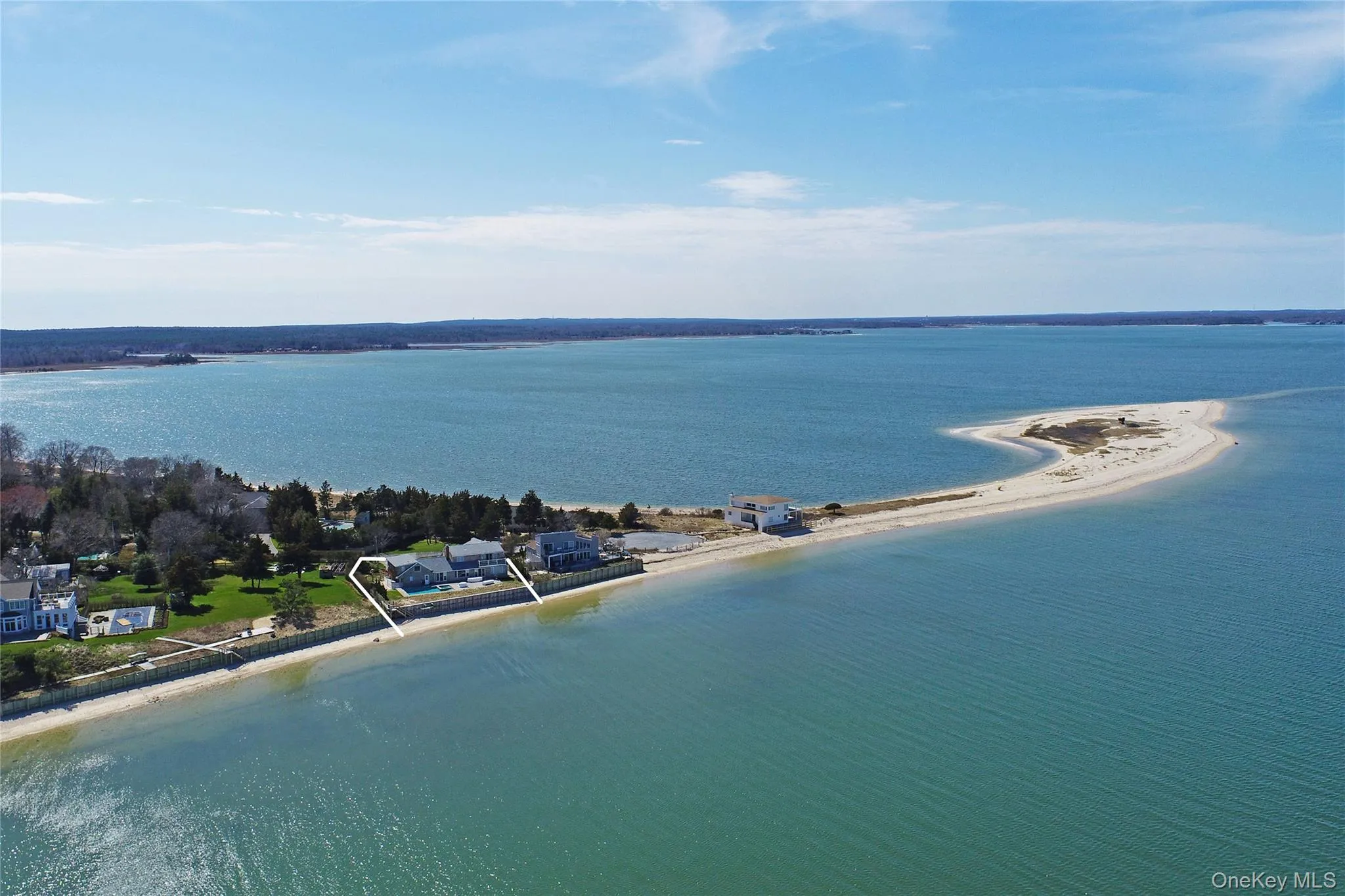 10 Barrett Drive, Southampton, NY, 4 Bedrooms Bedrooms, 12 Rooms Rooms,5 BathroomsBathrooms,Residential Sale,For Rent,Barrett,0,961977 10 Barrett Drive, Southampton, NY, 4 Bedrooms Bedrooms, 12 Rooms Rooms,5 BathroomsBathrooms,Residential Sale,For Rent,Barrett,0,961977